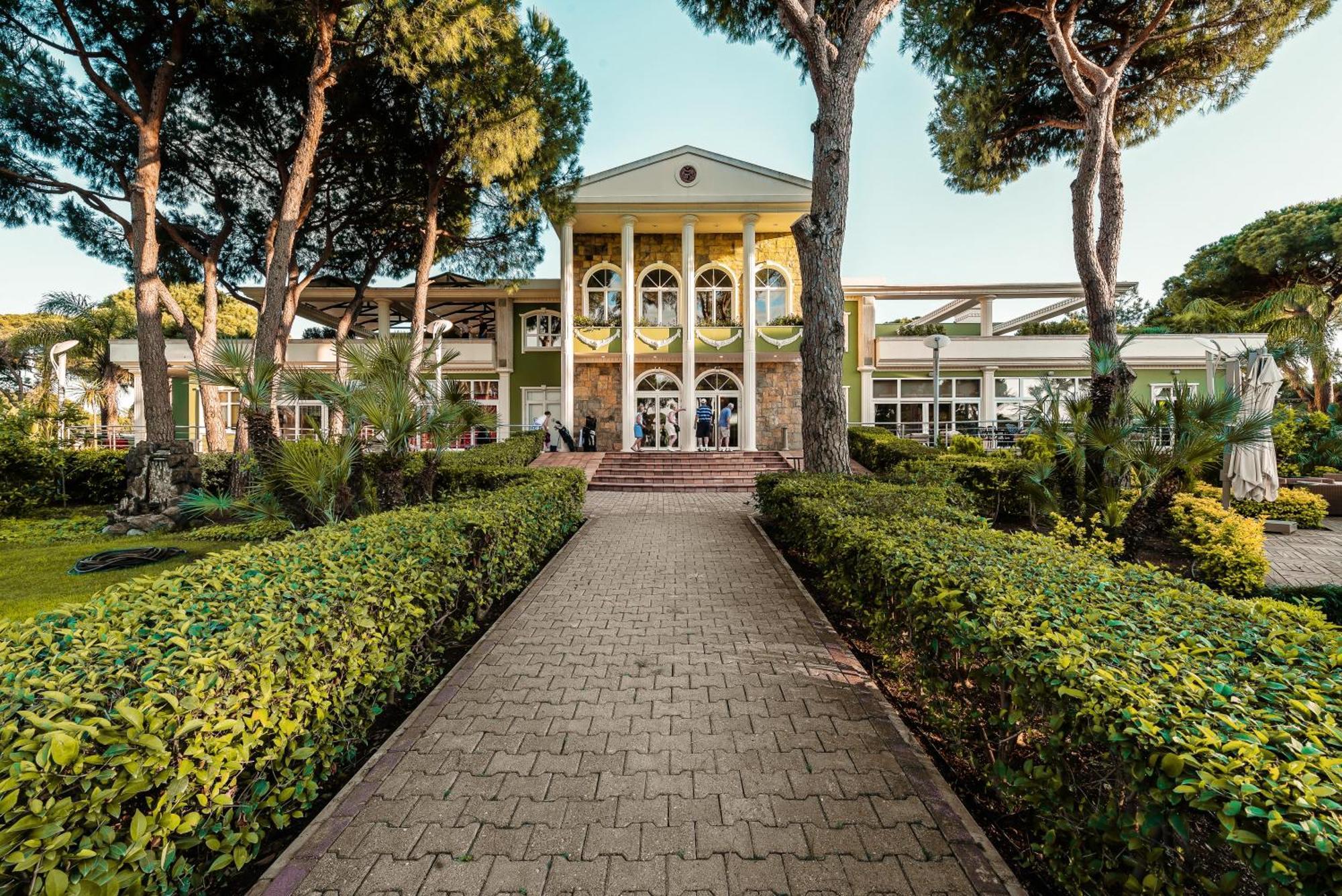 Resort Robinson Nobilis 5*
