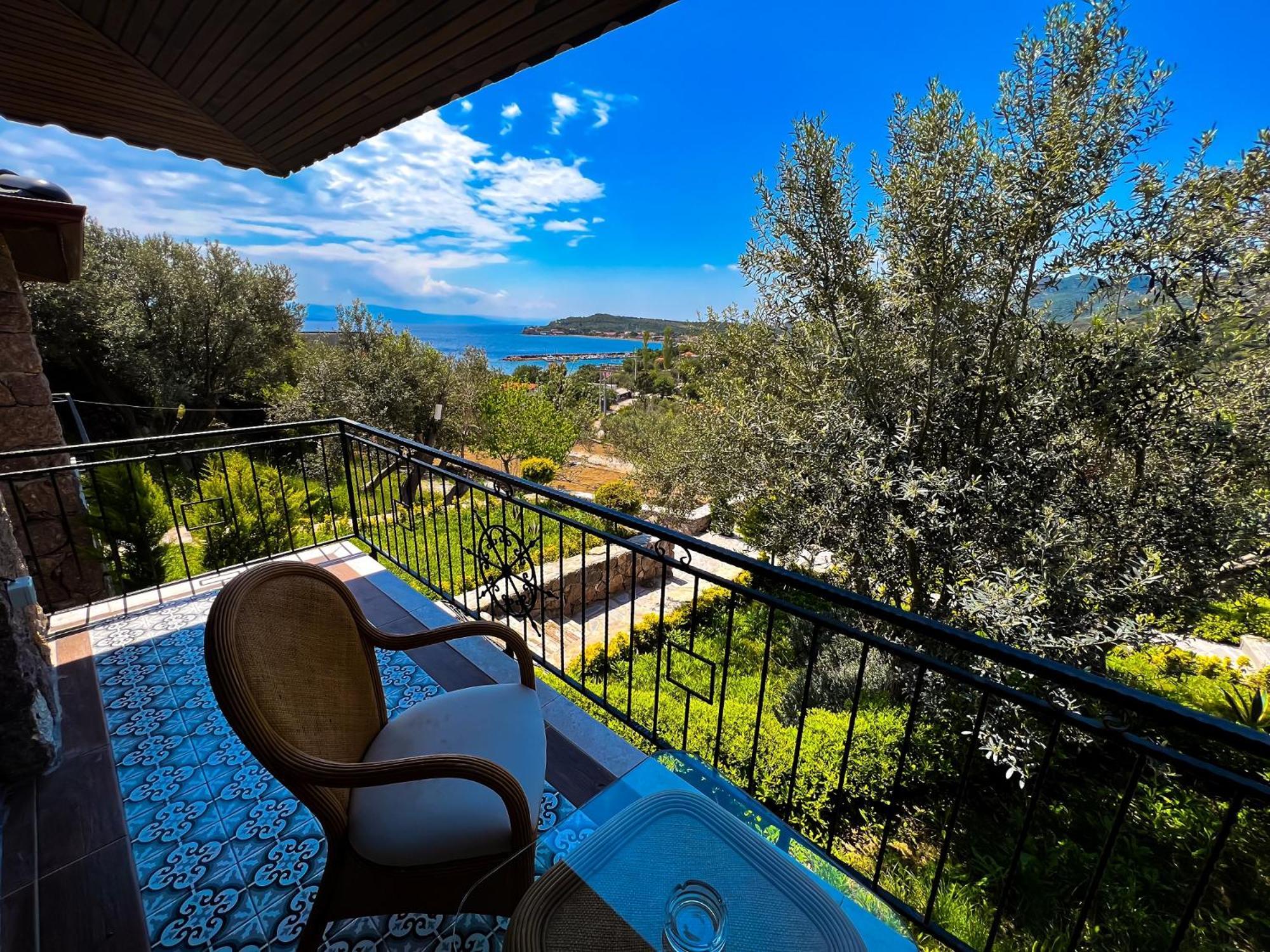 Assos Longevity 4*