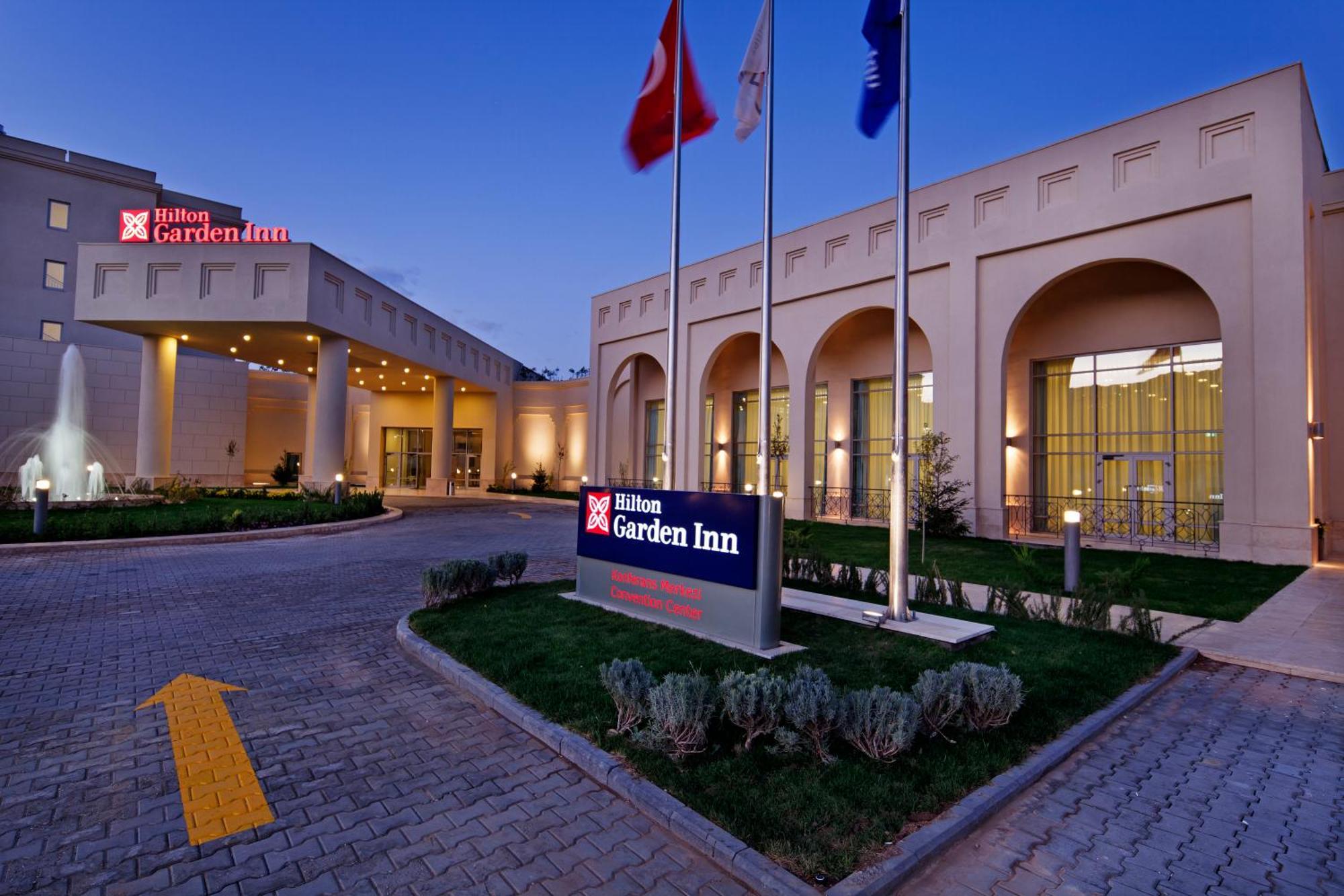 Hilton Garden 5*