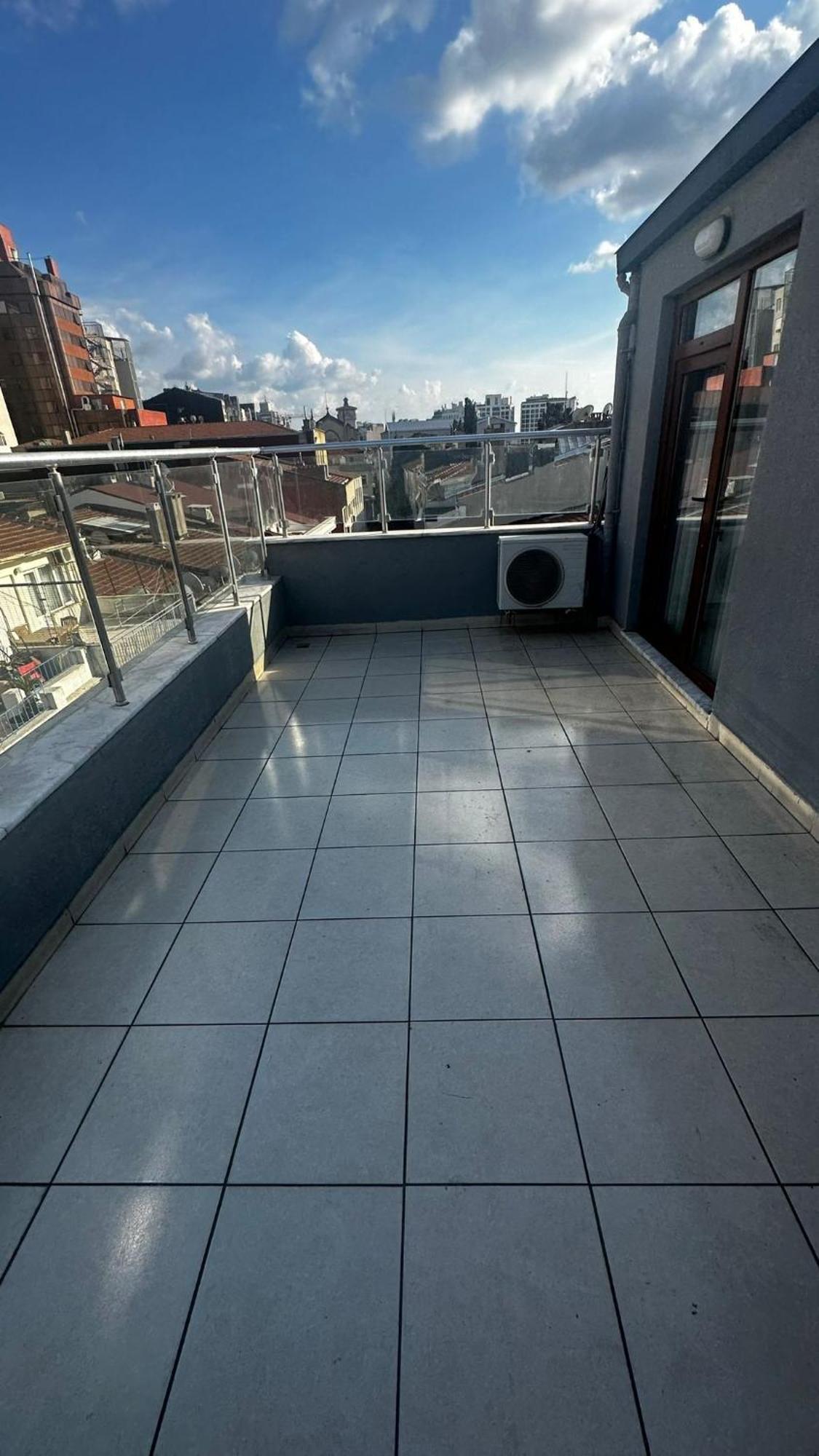 Apartment Overland *