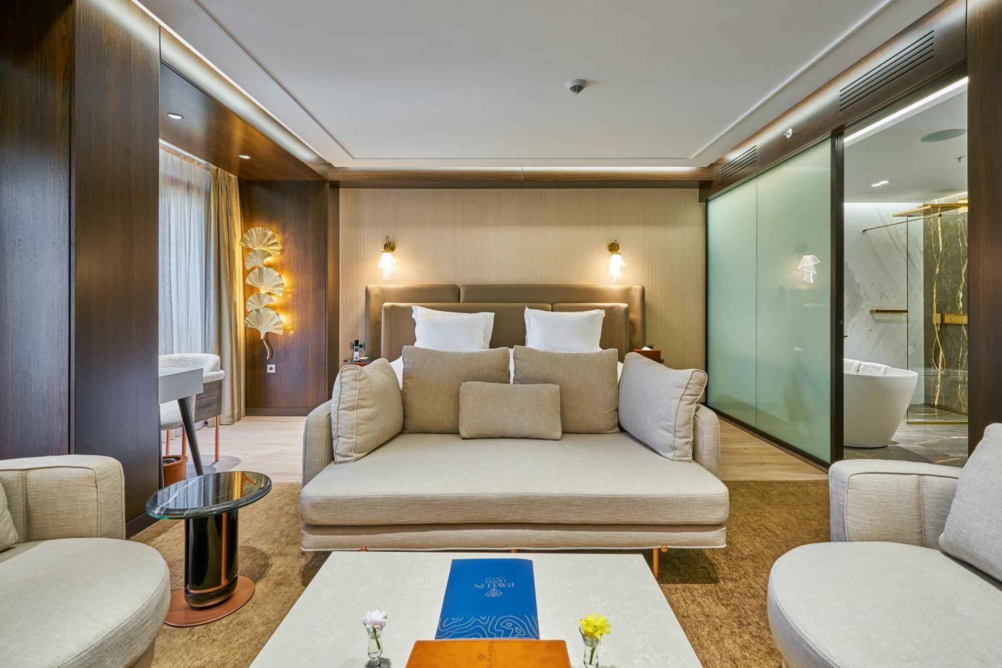 Hotel Rayelin Old Special Category