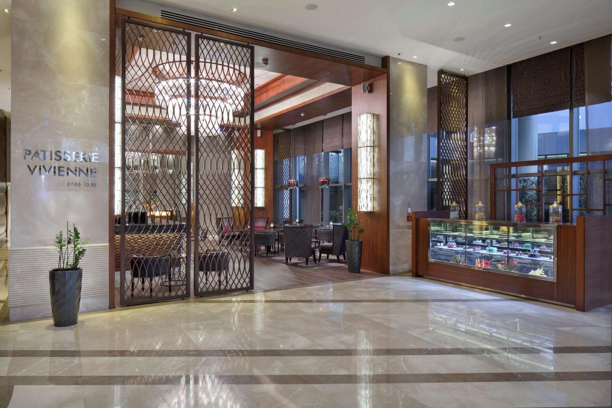 Hotel Hilton Convention Center & 5*