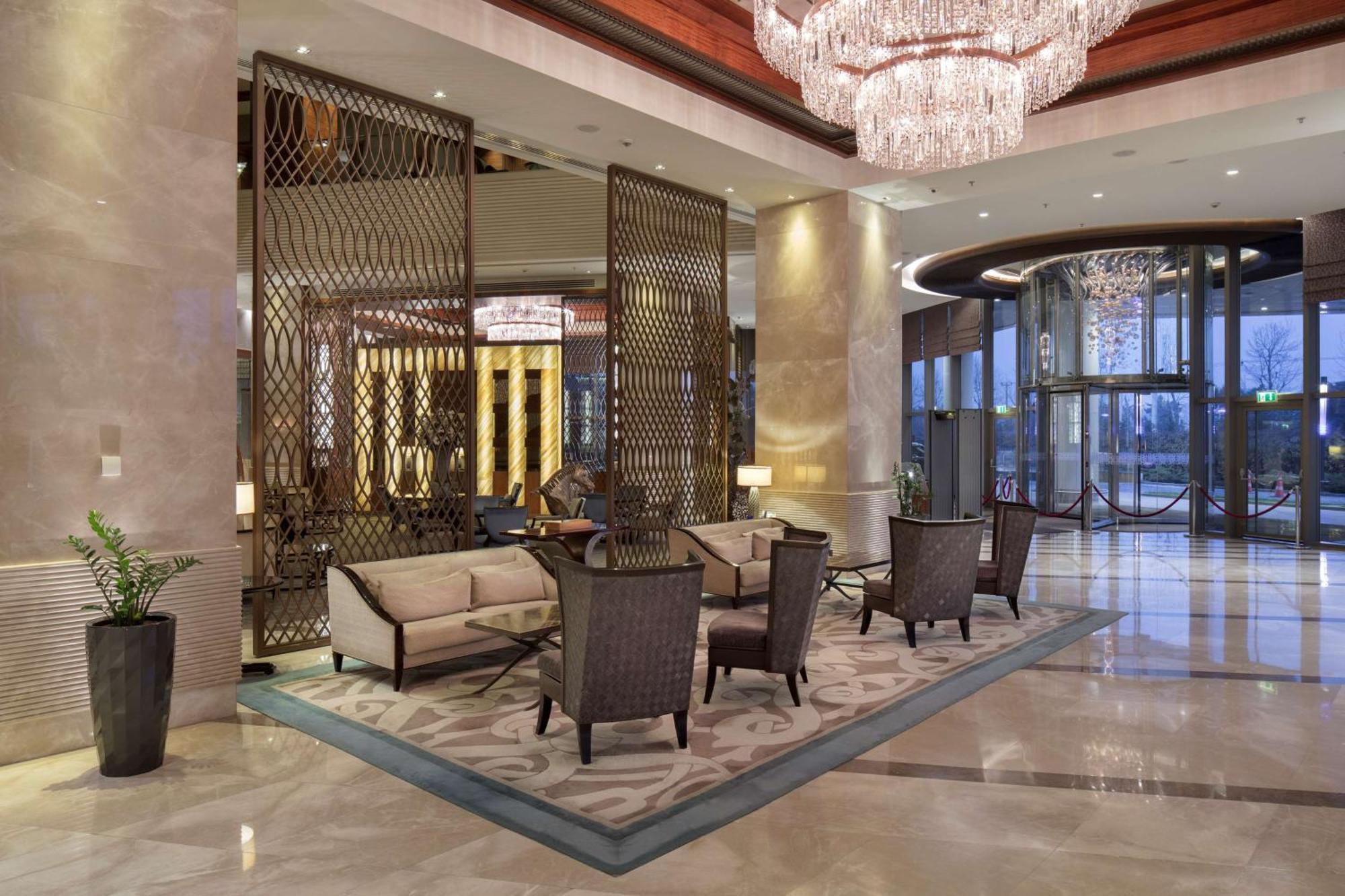 Hotel Hilton Convention Center &
