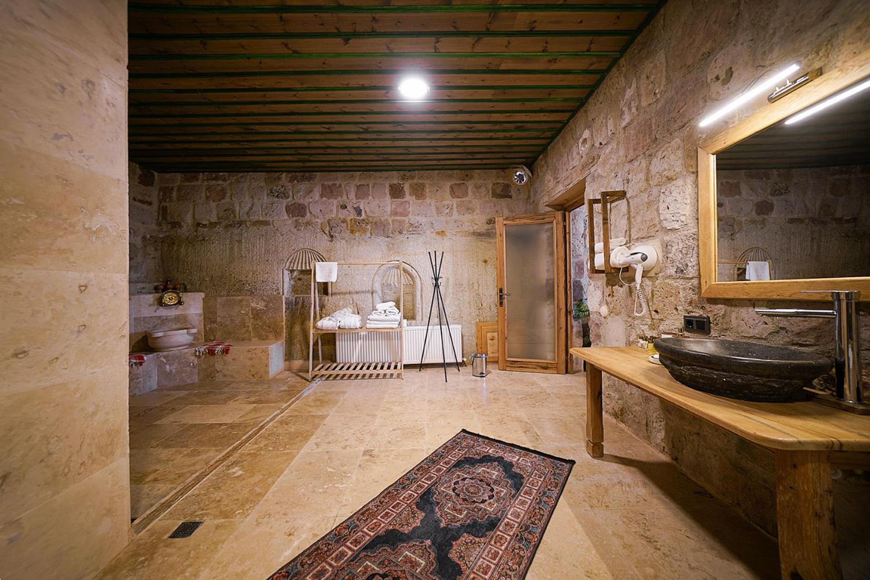 Hotel Serene Premium Stone House