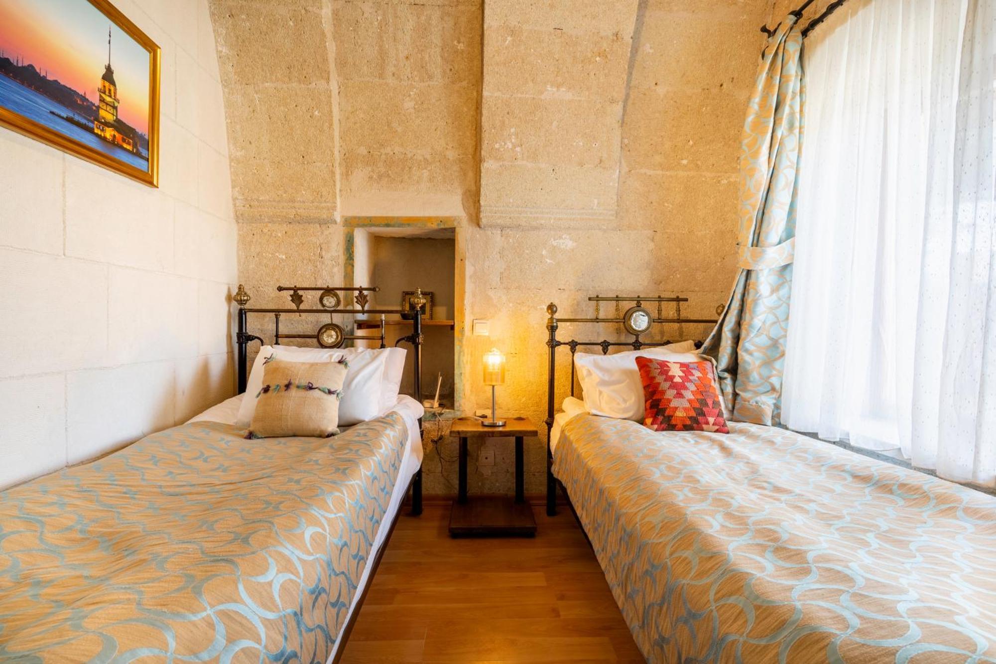 Hotel Nomads Cave & Rooftop 2*