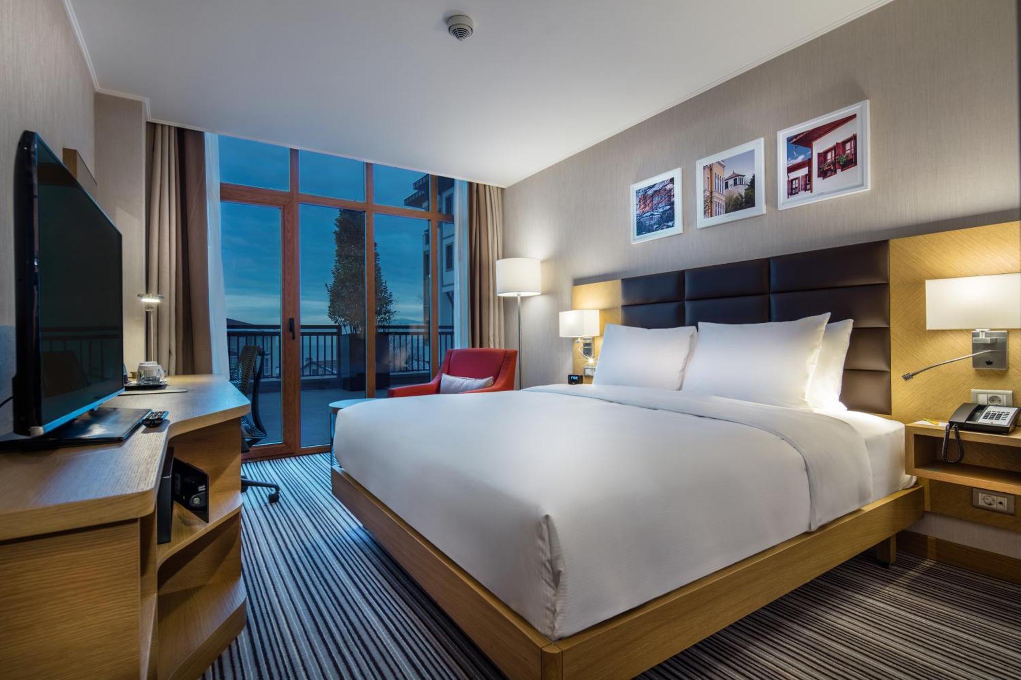 Hilton Garden Hotel 4*