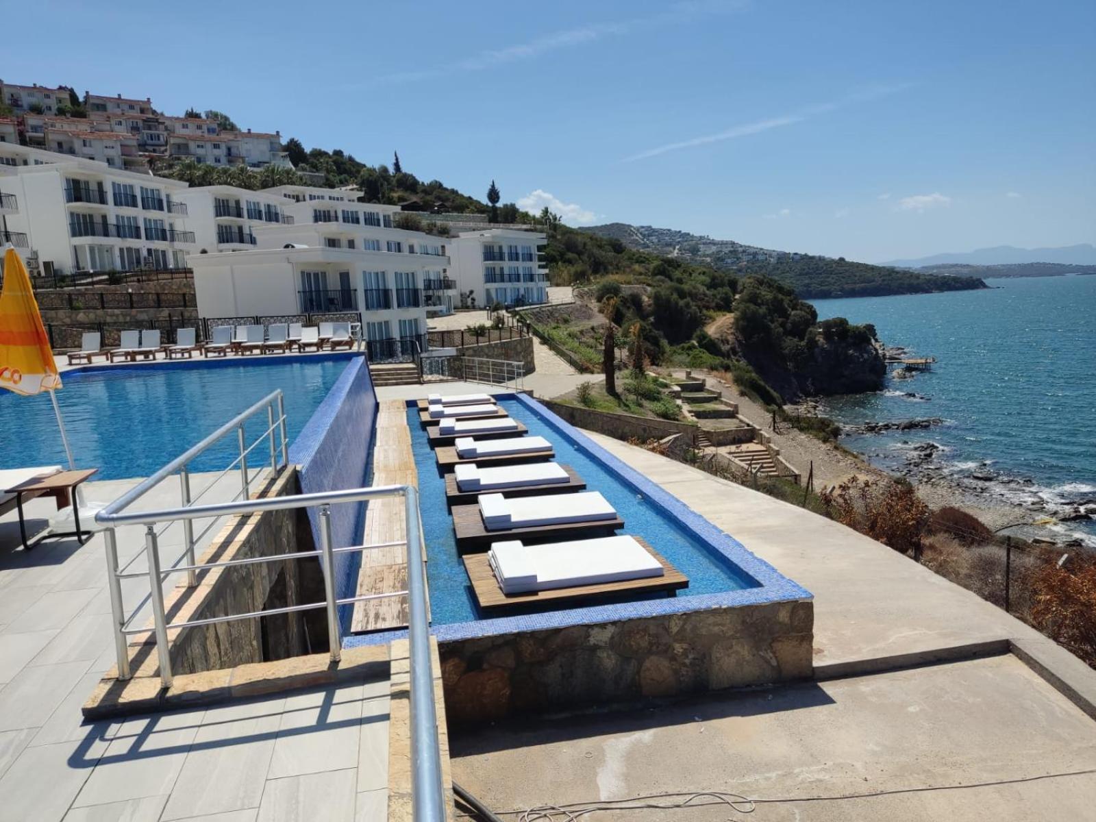 Ni Marin Hotel 5*