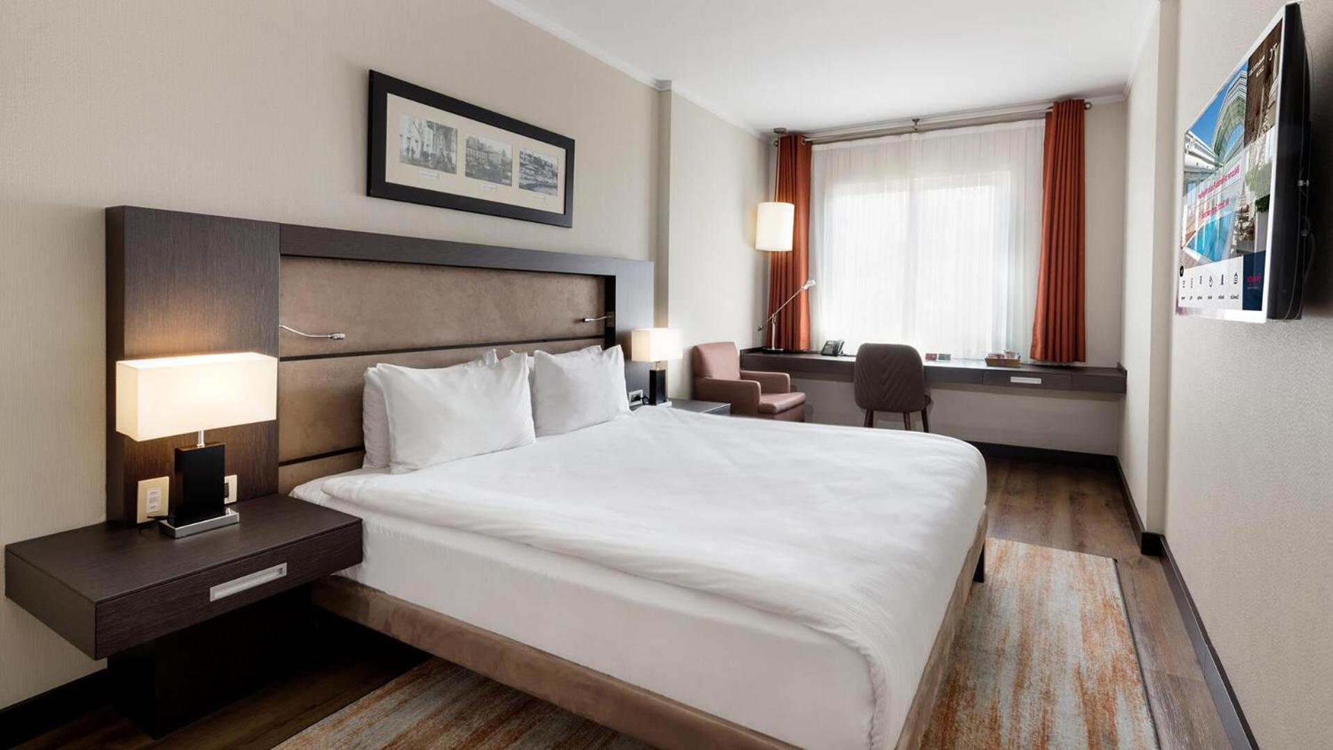 Hotel Ramada Plaza By Wyndham City Center (adults Only) 5*