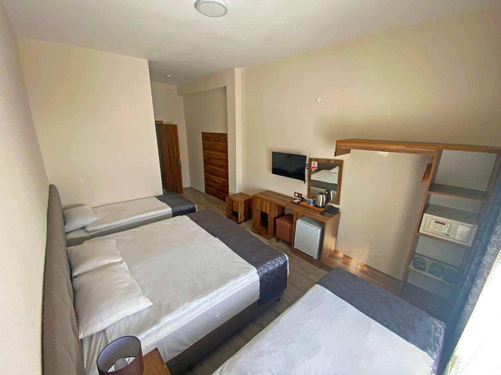 Hotel Zuemruet *