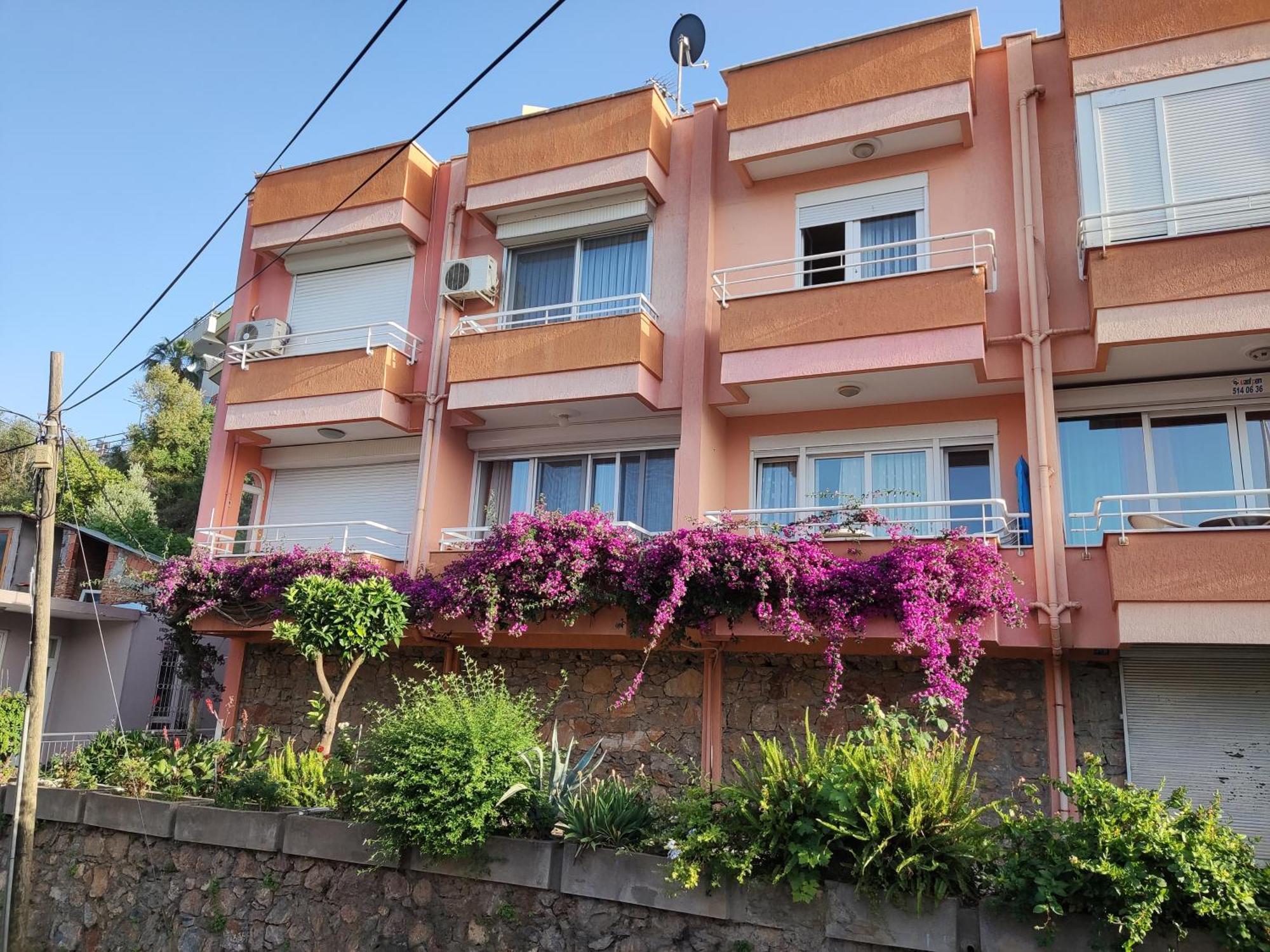 Duplex House On The Castle Road With A Seaview Holiday home