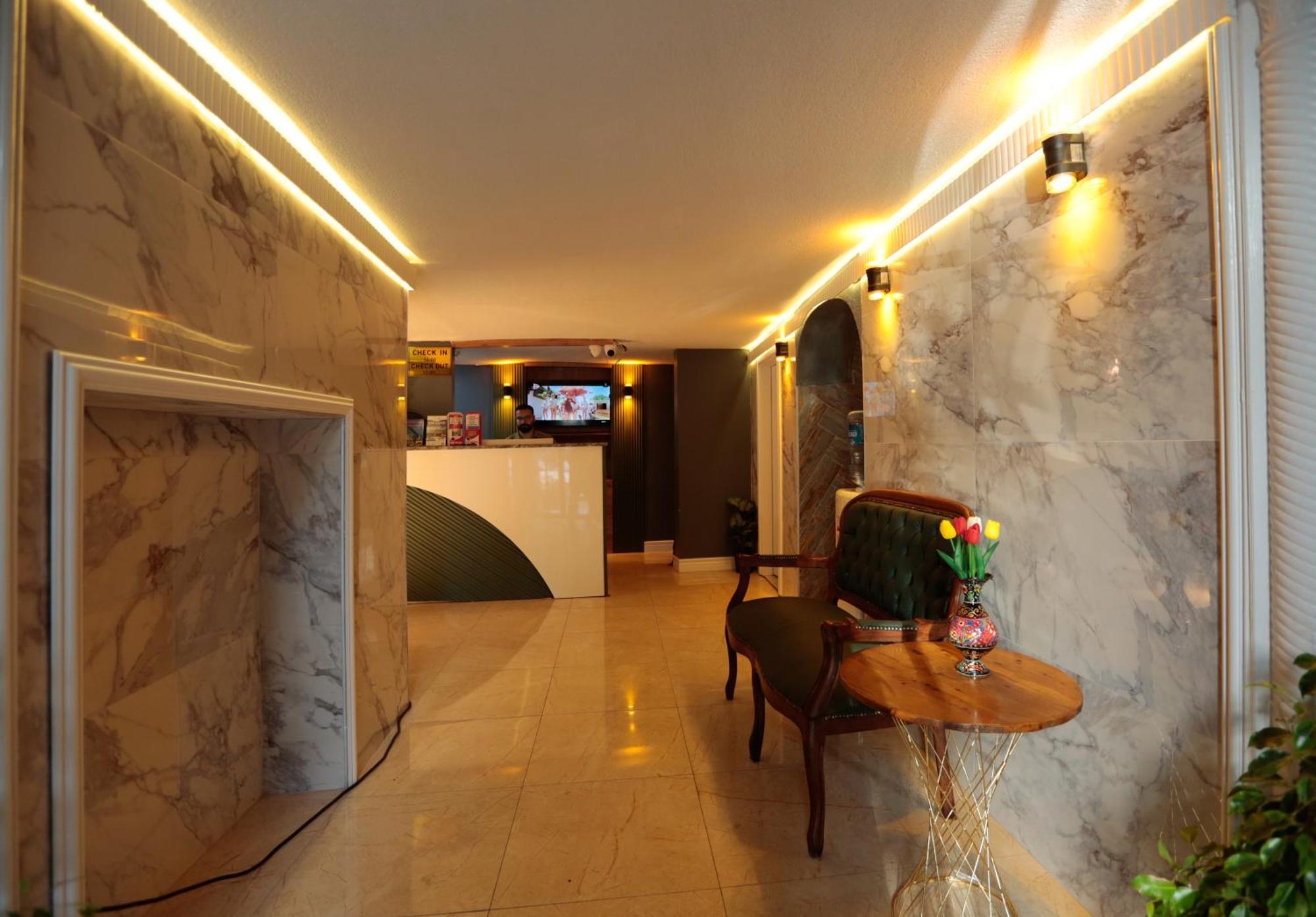 Hotel Newalla Old
