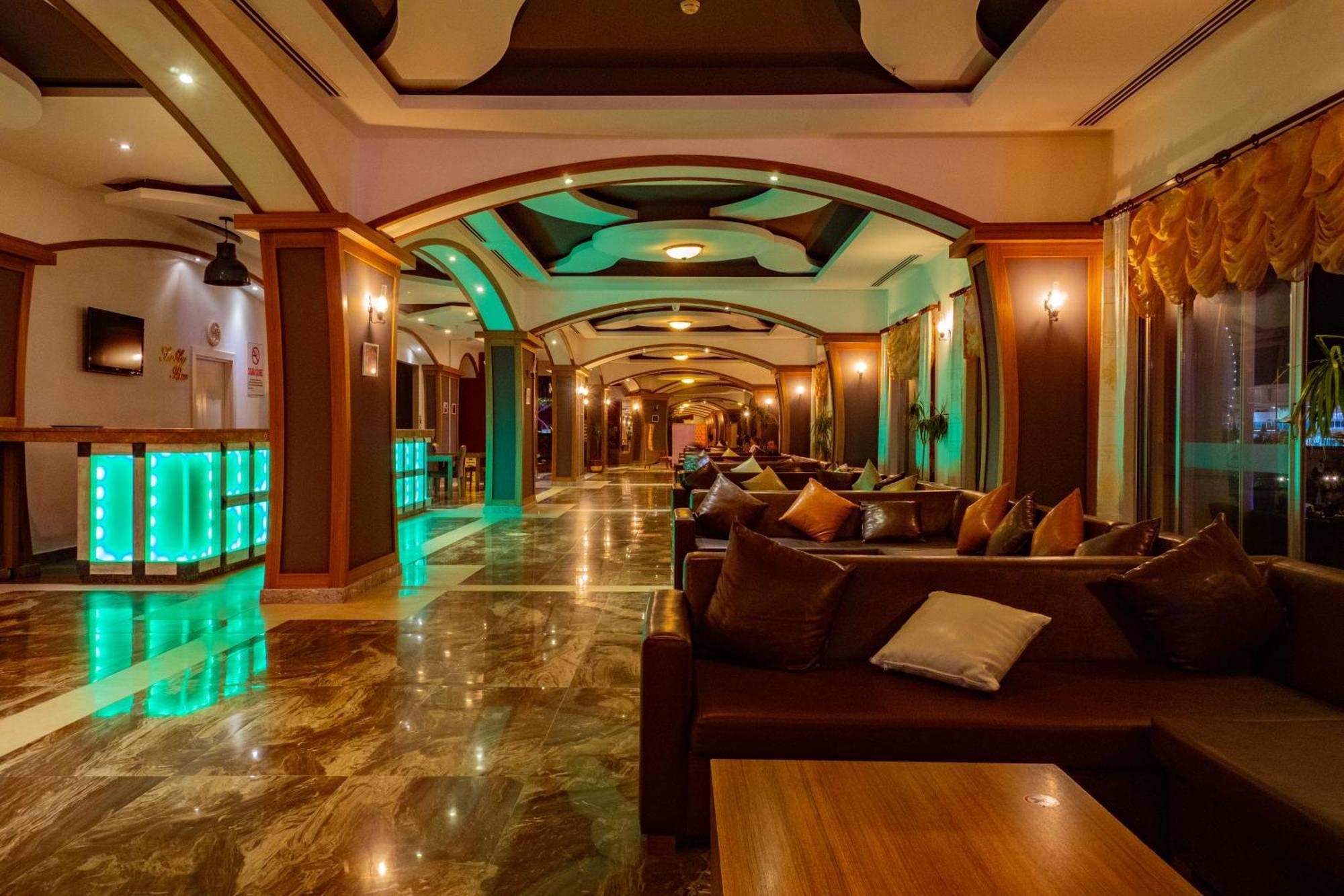 Hotel Senza The & 5*