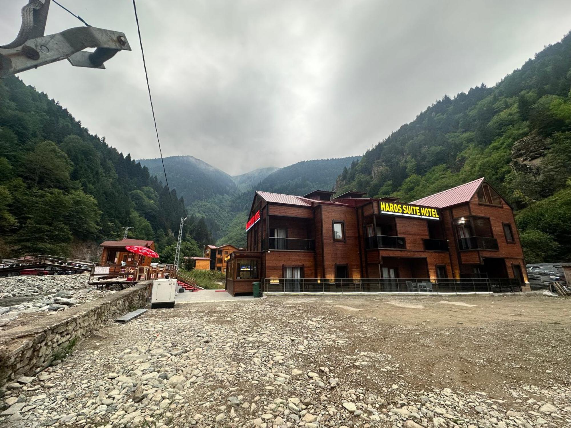 Haros Hotel 3*
