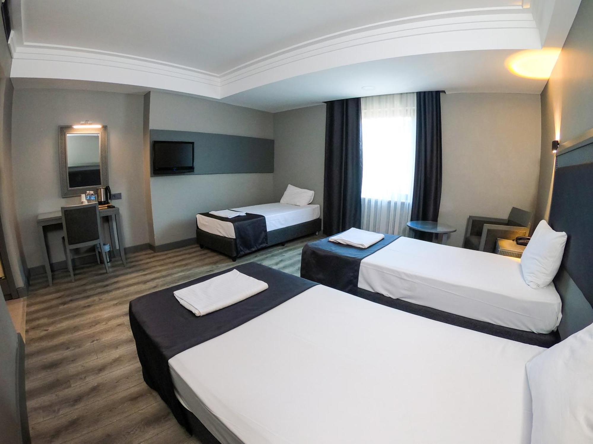 Hotel Grand S 4*