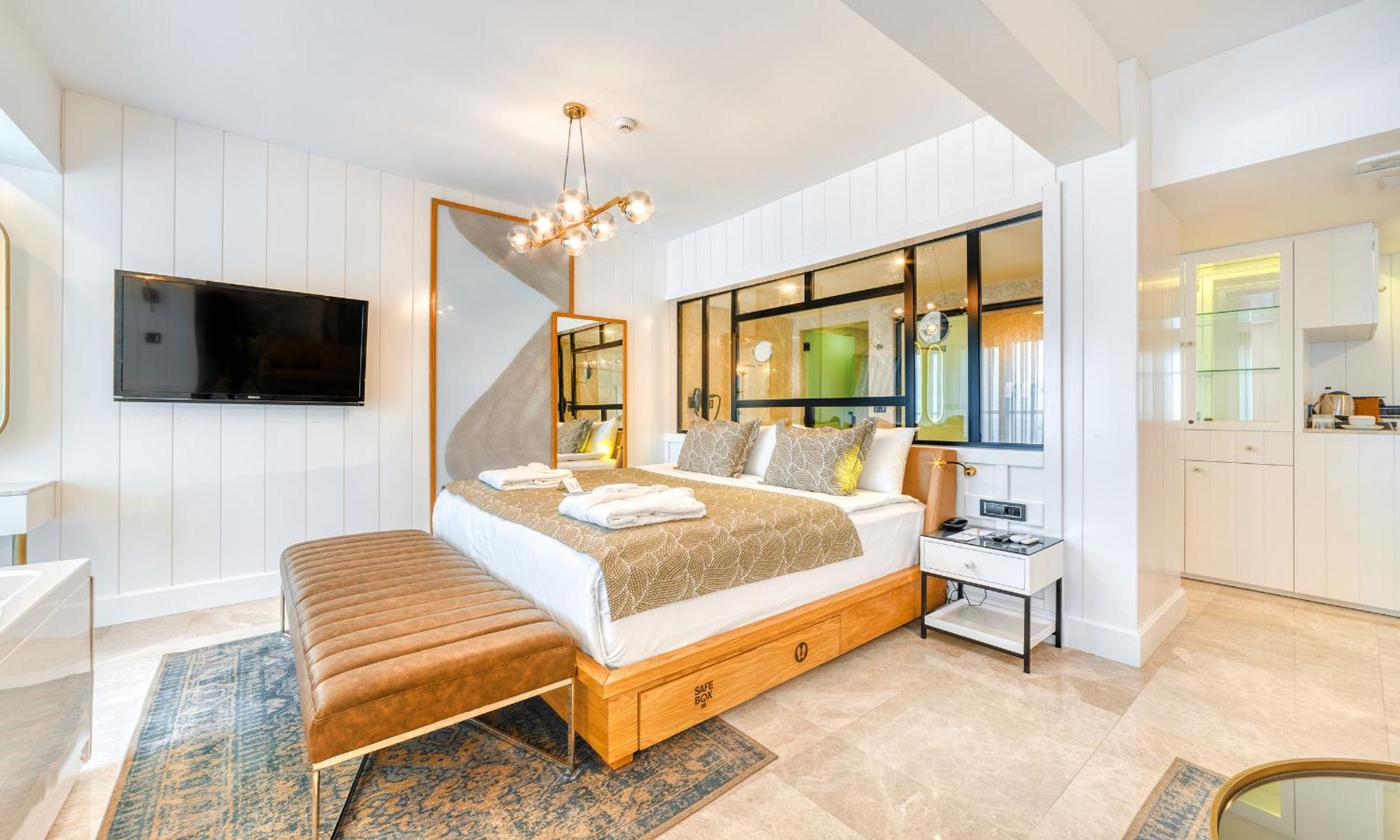 Hotel Numa Port 4*