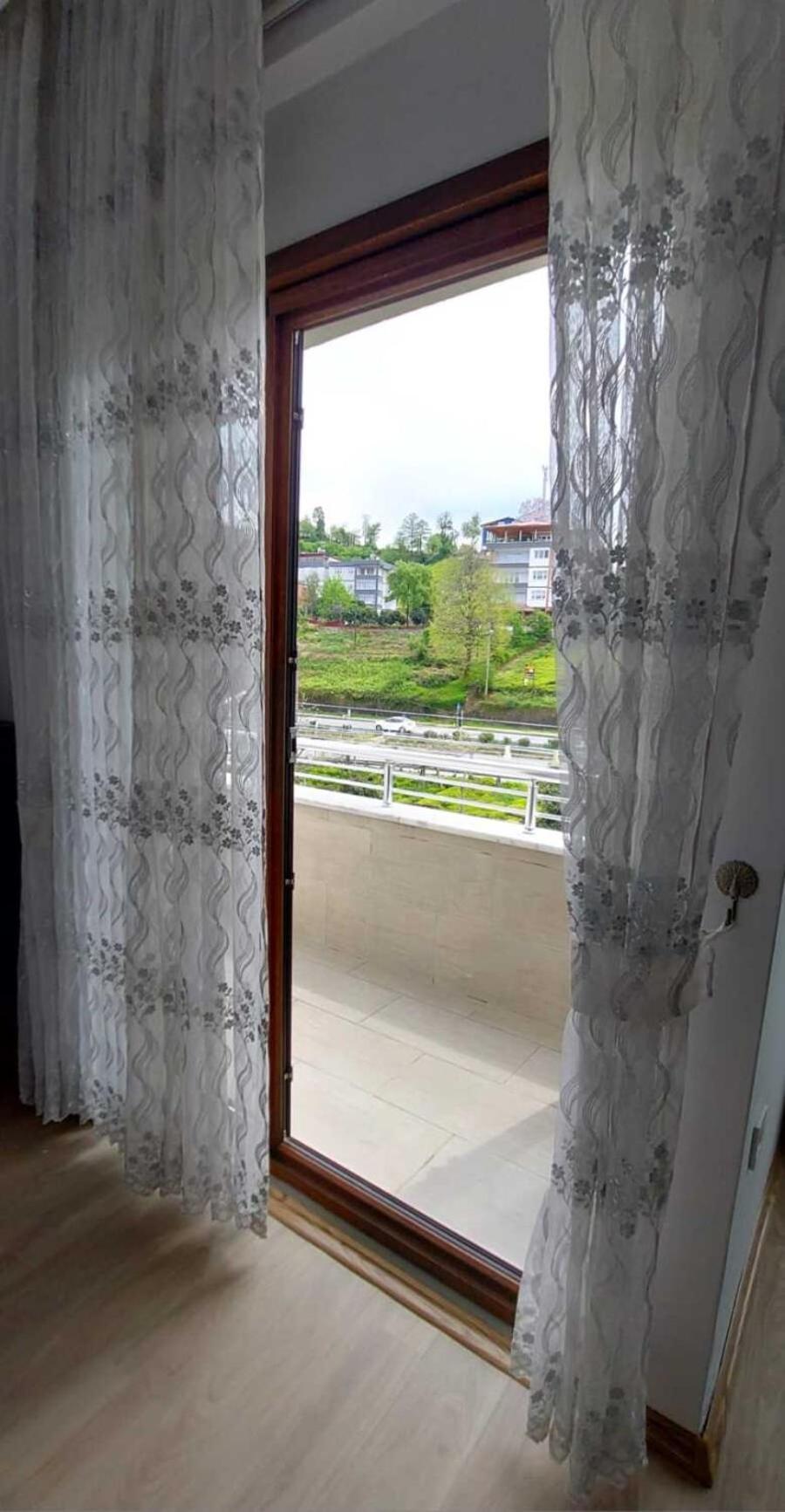 Seafront By The Sea And With A And With Big Garden Apartment *