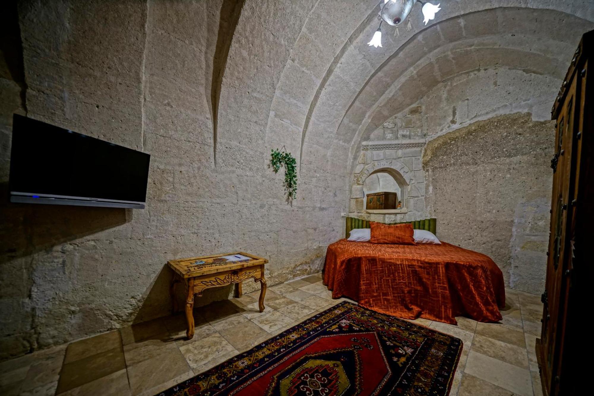 Hotel Flintstones Cave Goreme