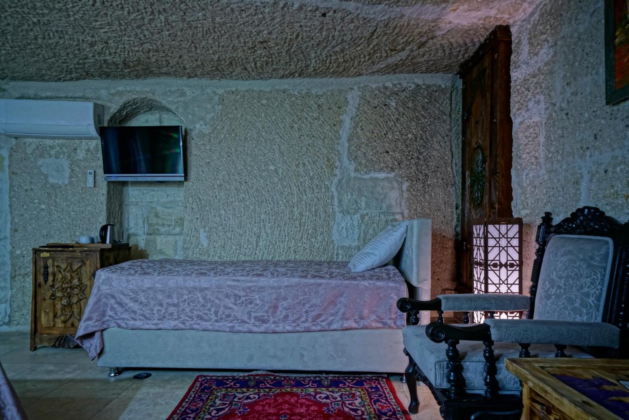 Hotel Flintstones Cave Goreme