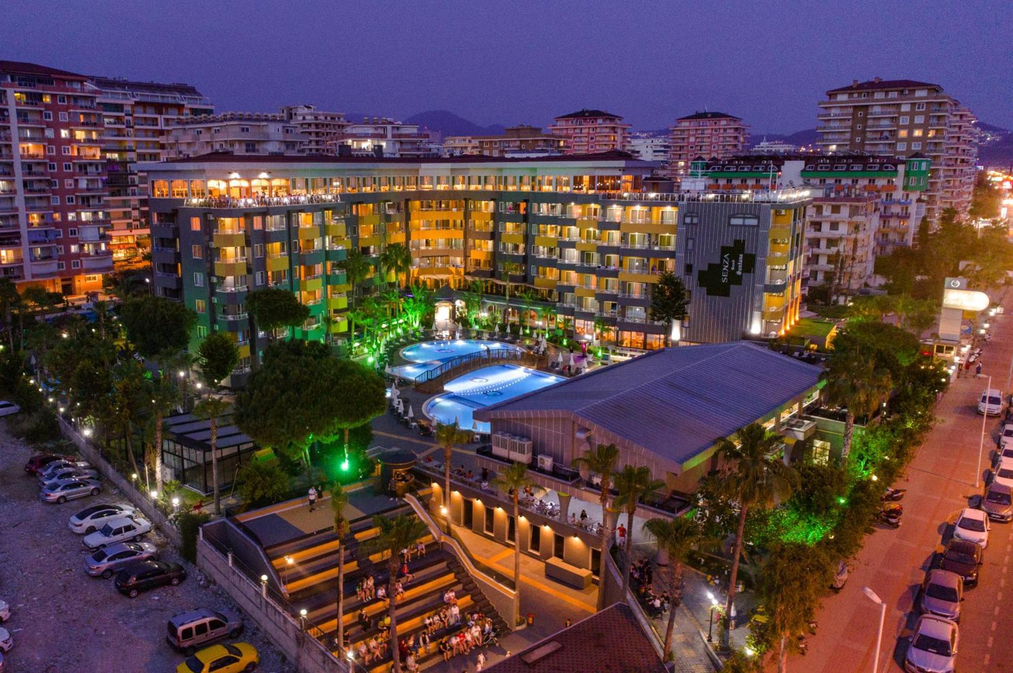 Hotel Senza Grand Santana 5*