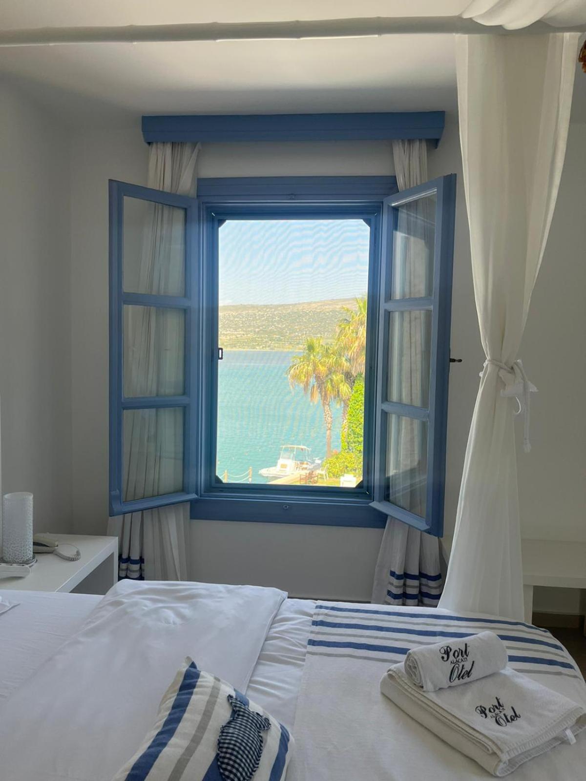 Port Alacati