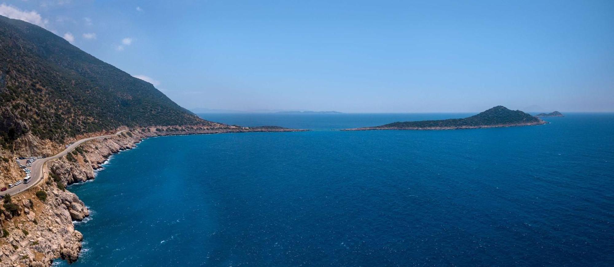 Radisson Blu Hotel, Hotel *