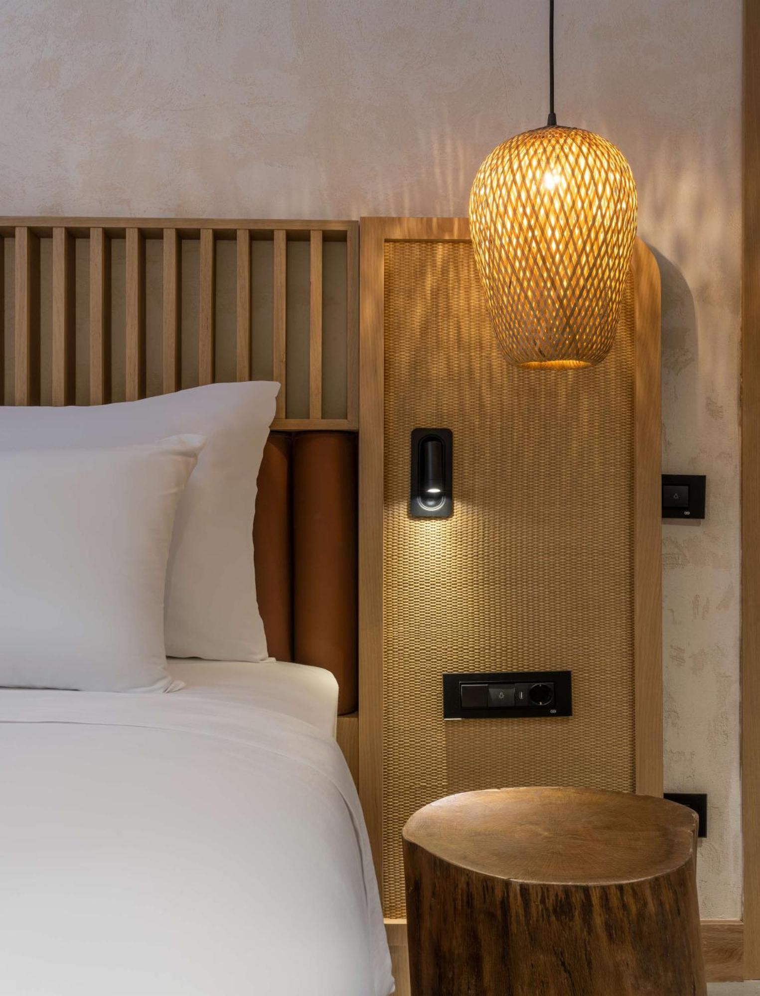 Radisson Blu Hotel, * Kas