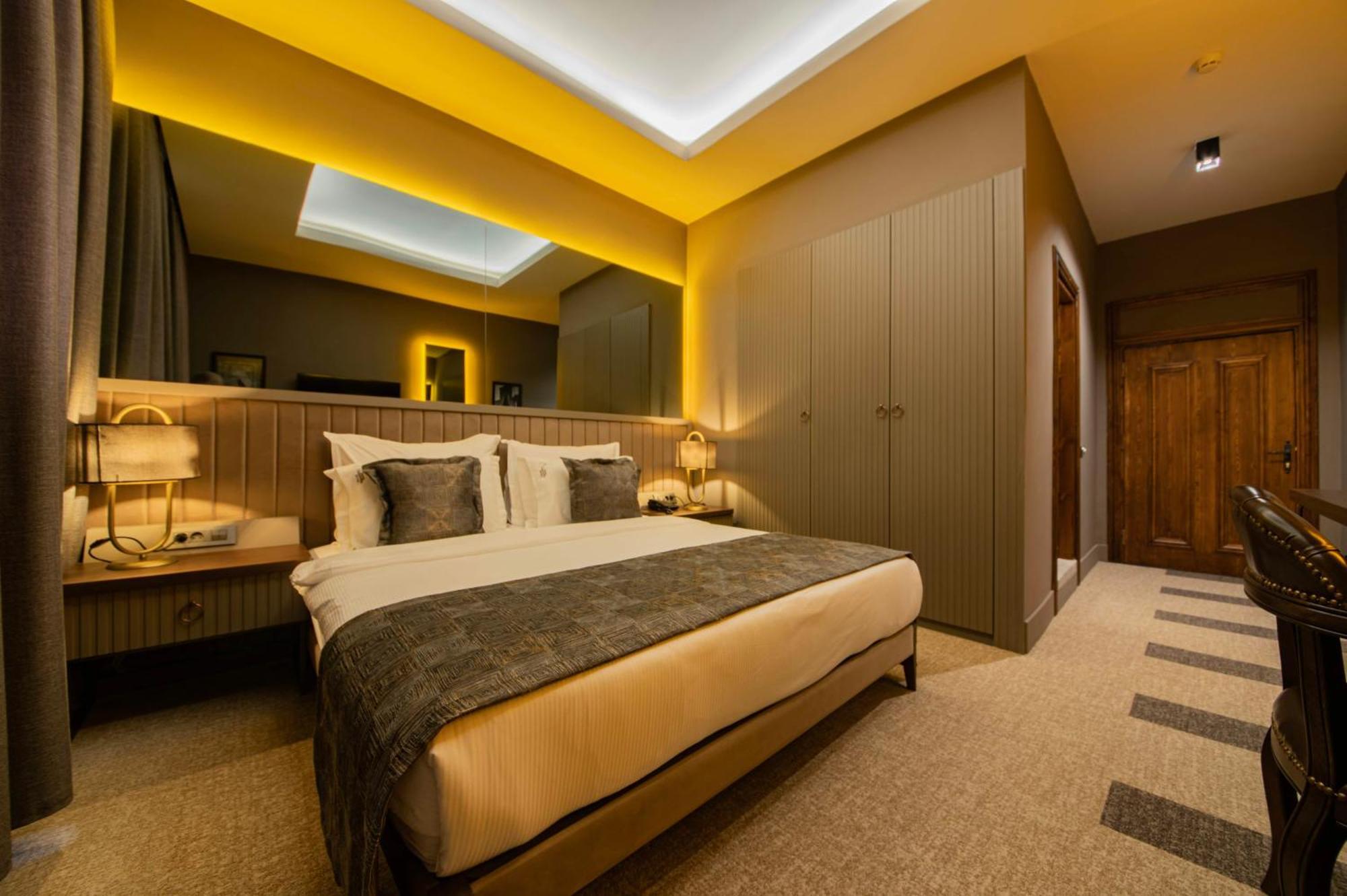 Hotel Four Mansions