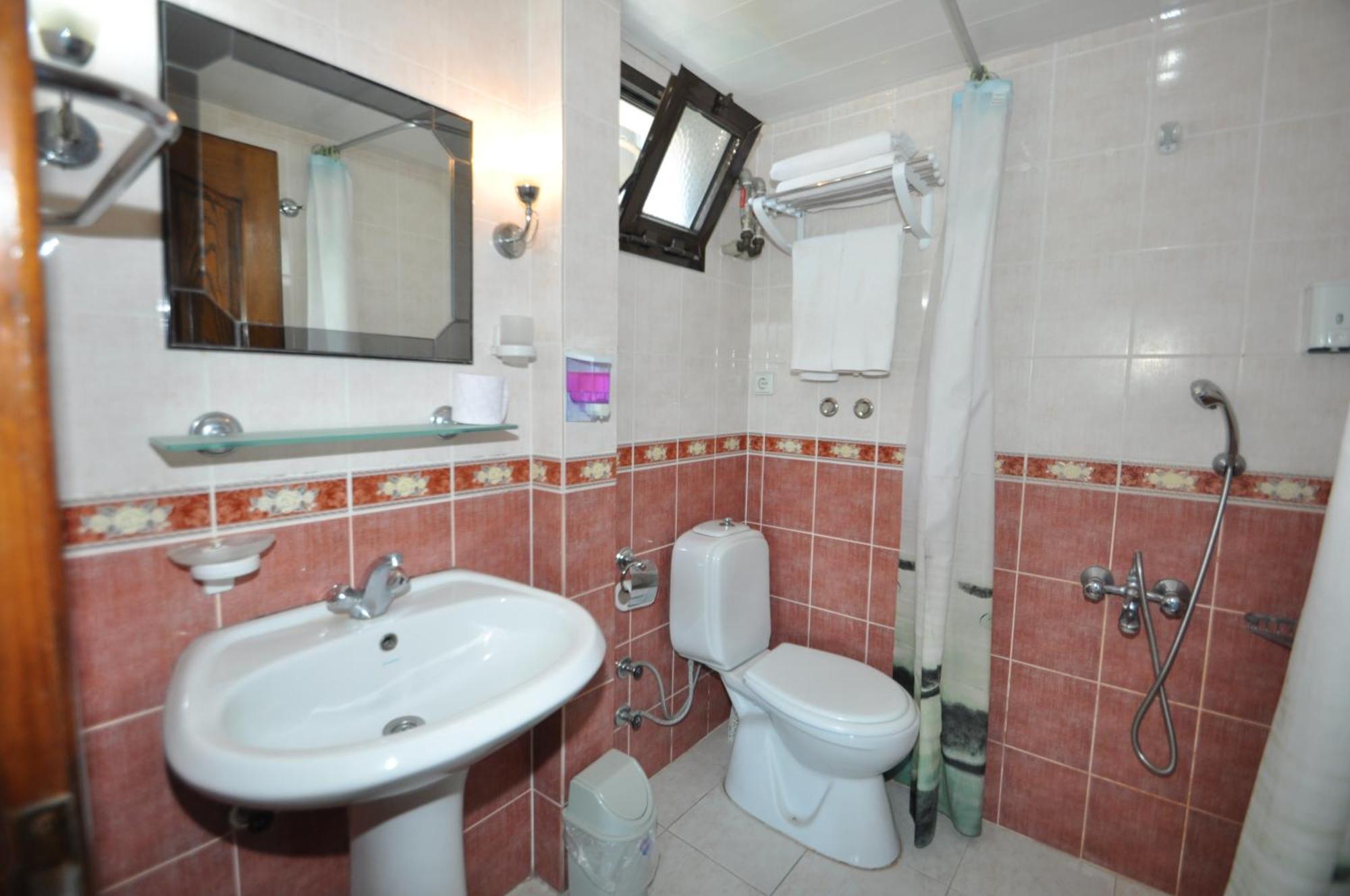 Defne & Zevkim Aparthotel 2*