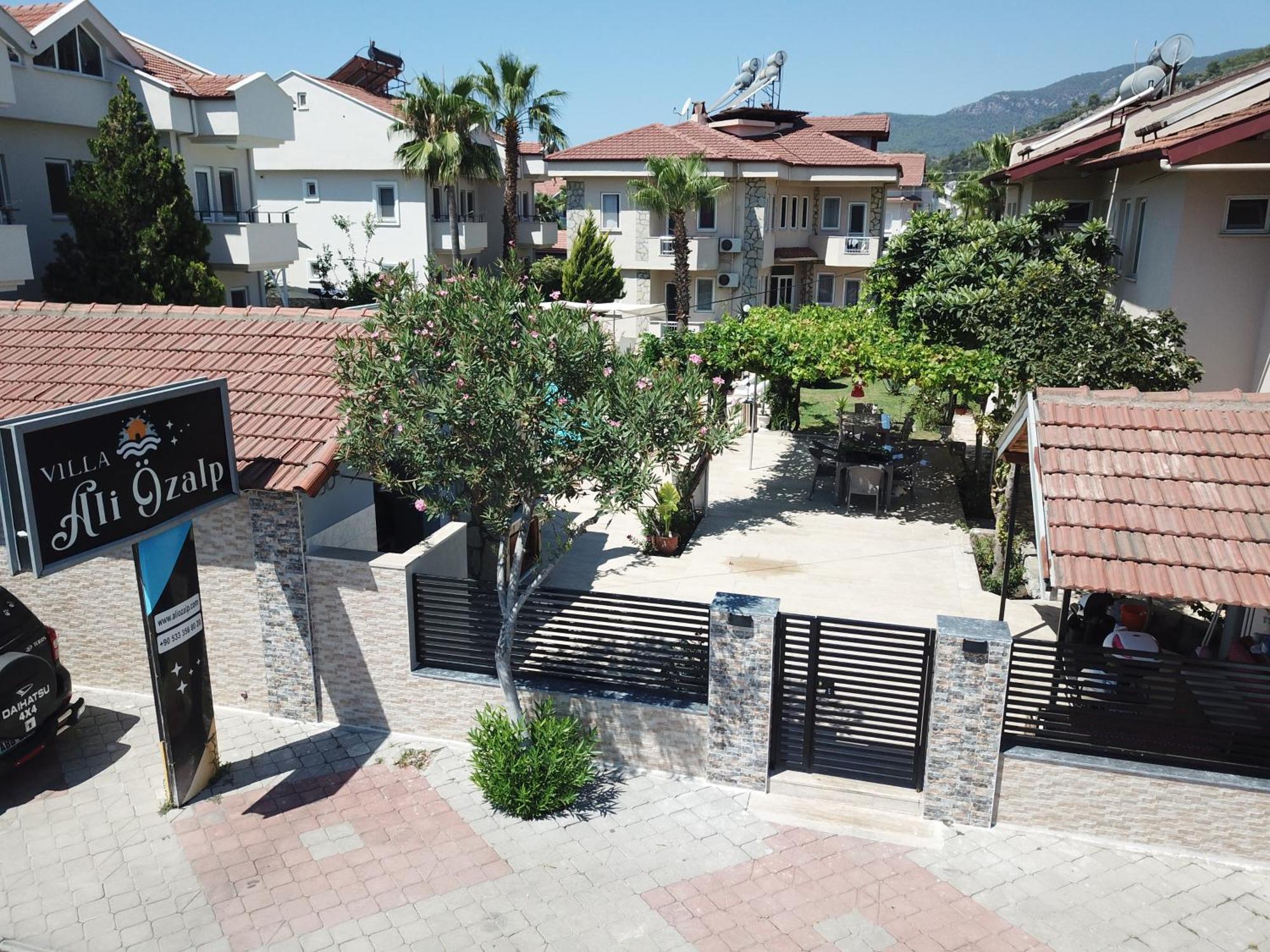 Ali Ozalp Aparthotel 3*