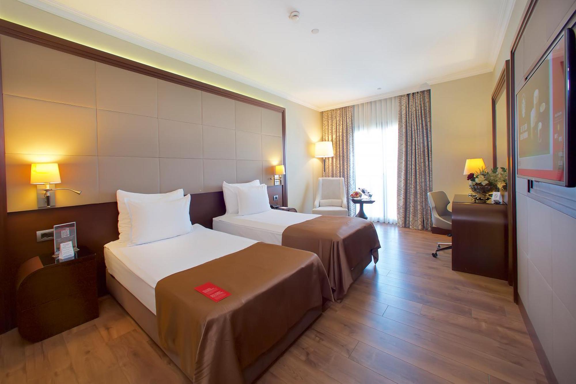 Ramada By Wyndham Merter Hotel