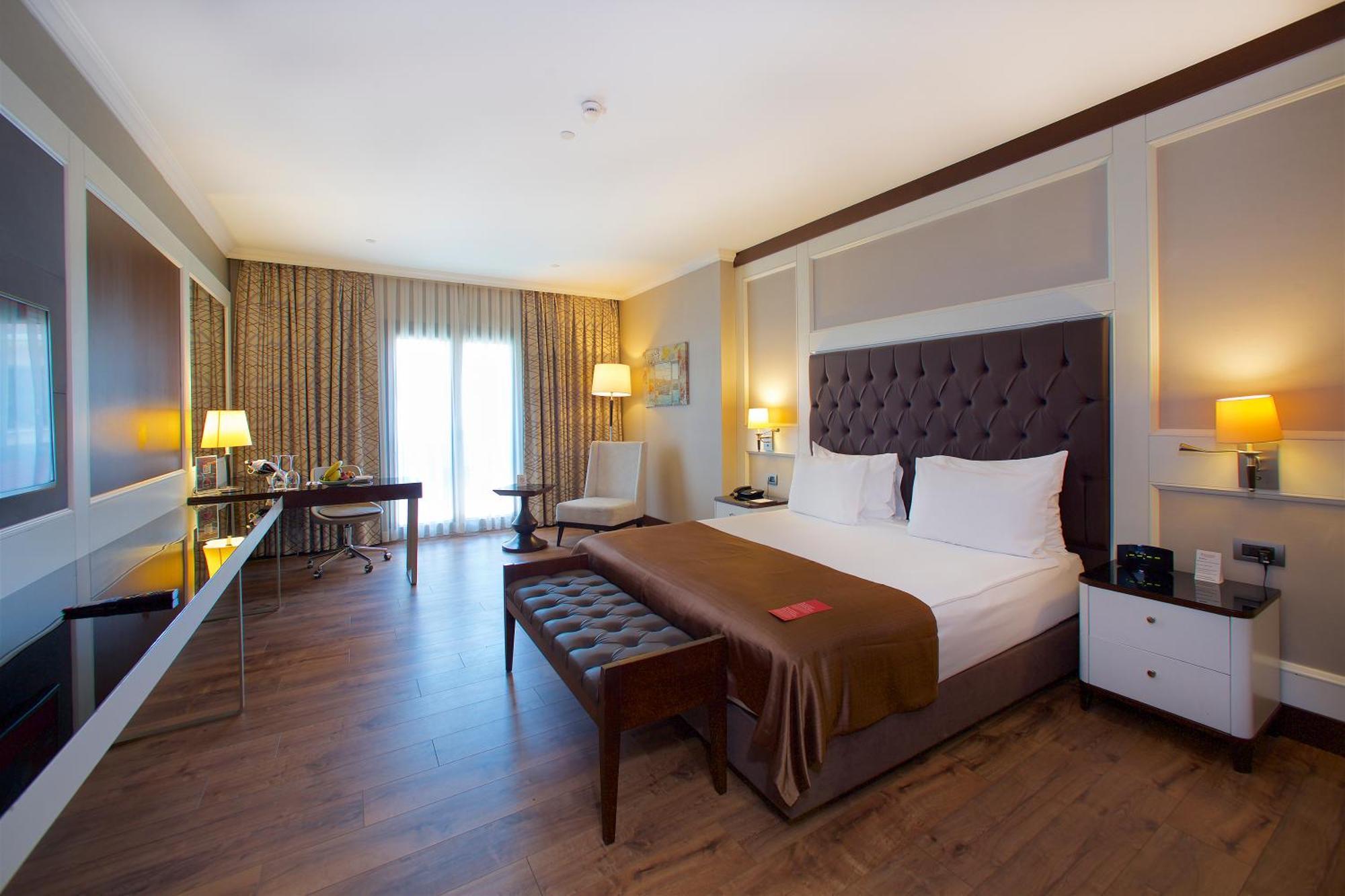 Ramada By Wyndham Merter Hotel