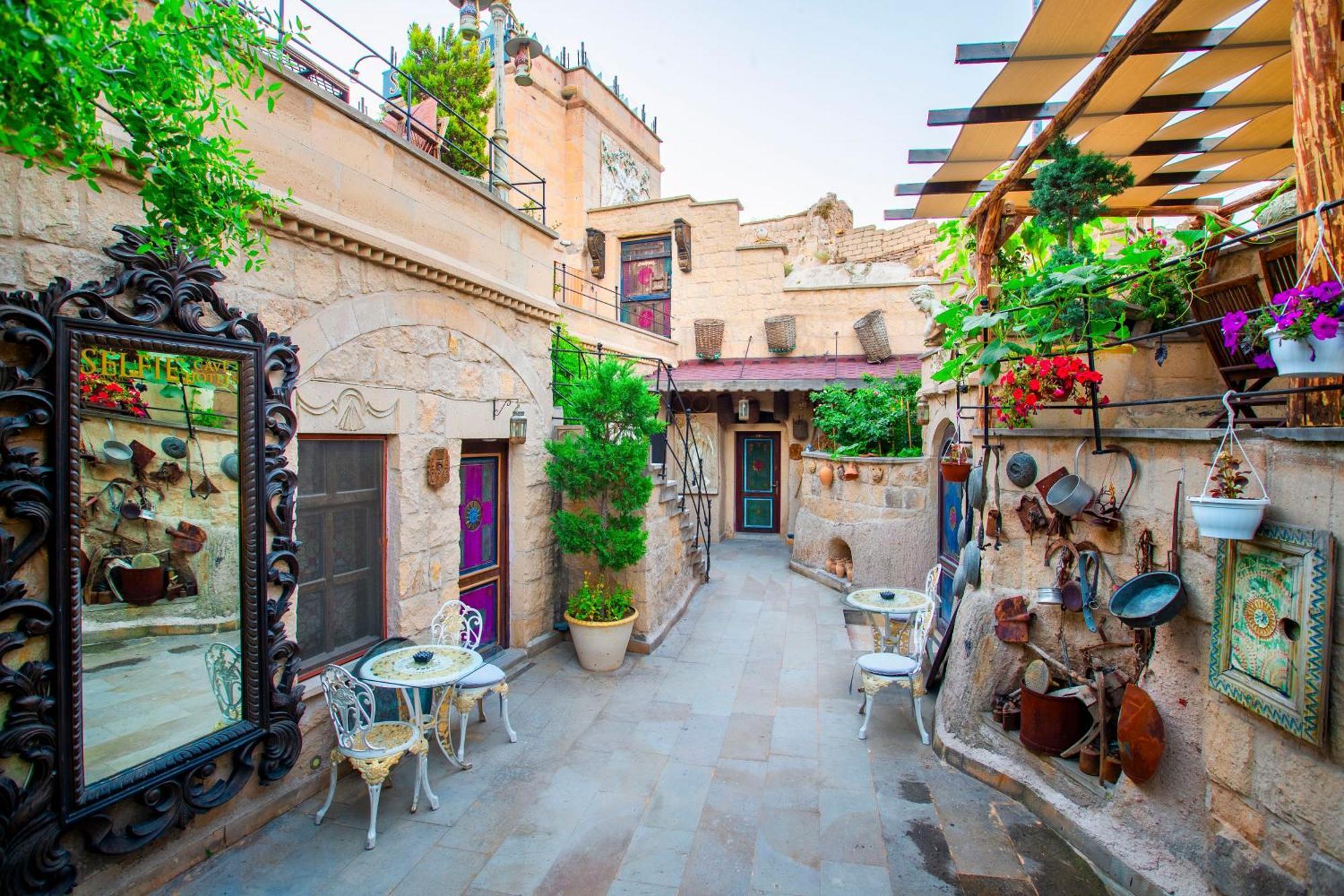 Cappadocia Fairy Chimneys Selfie Cave - Special Class 5*