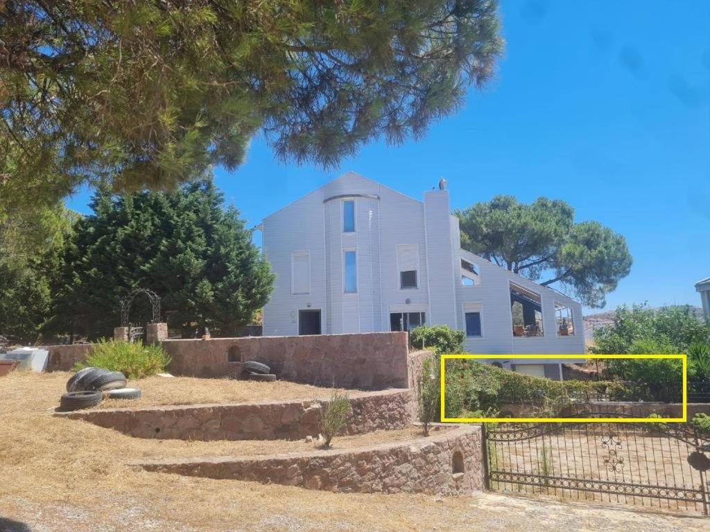 Villa 2 Rooms Apartment With Garden *