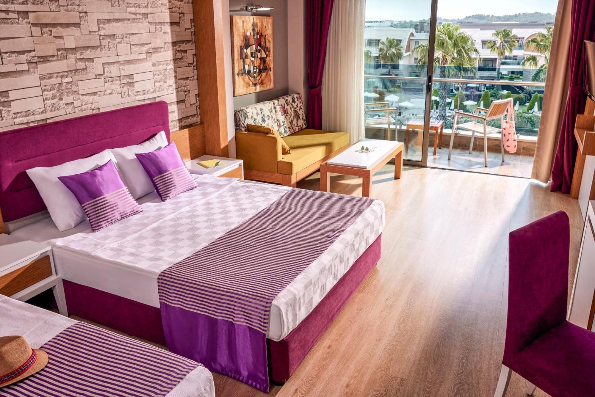 Hotel Tui Magic Life Jacaranda 5*