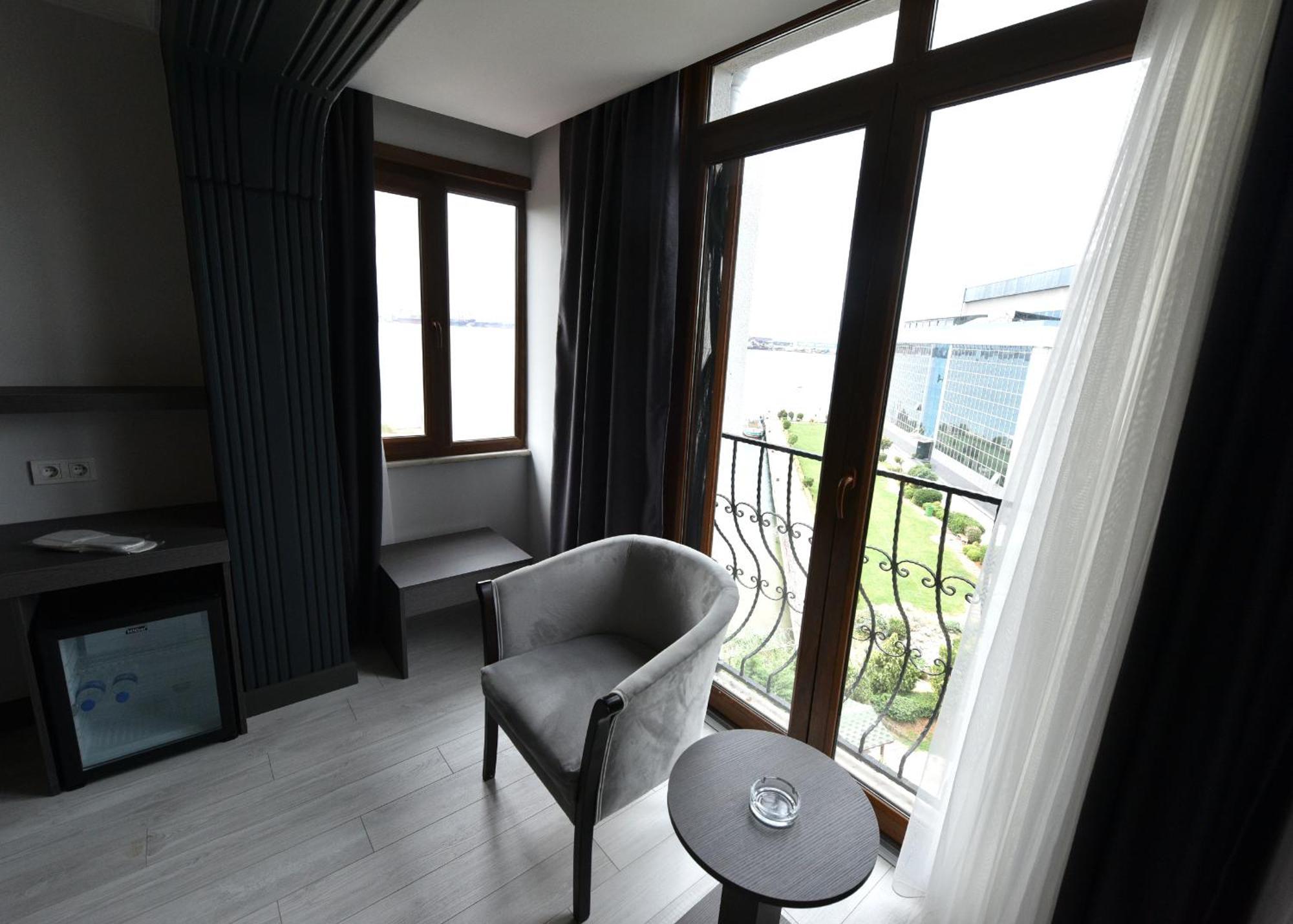Sahil Pendik Hotel
