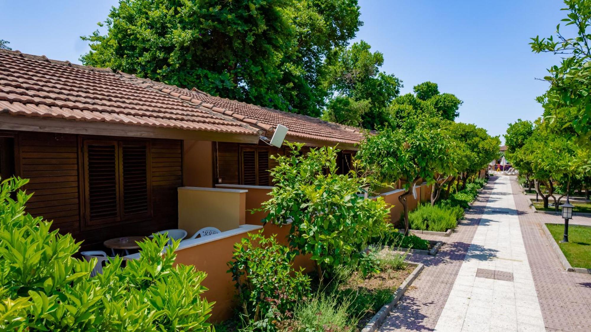Hotel Ozlem Garden 3*