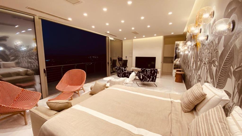 Gala And Hotel 5*