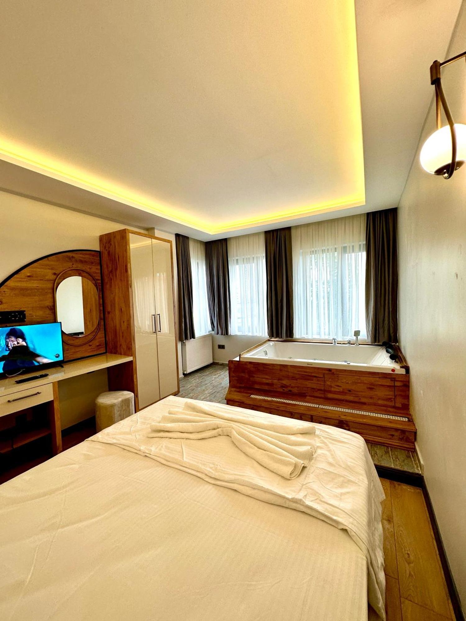 Hotel Newalla Old