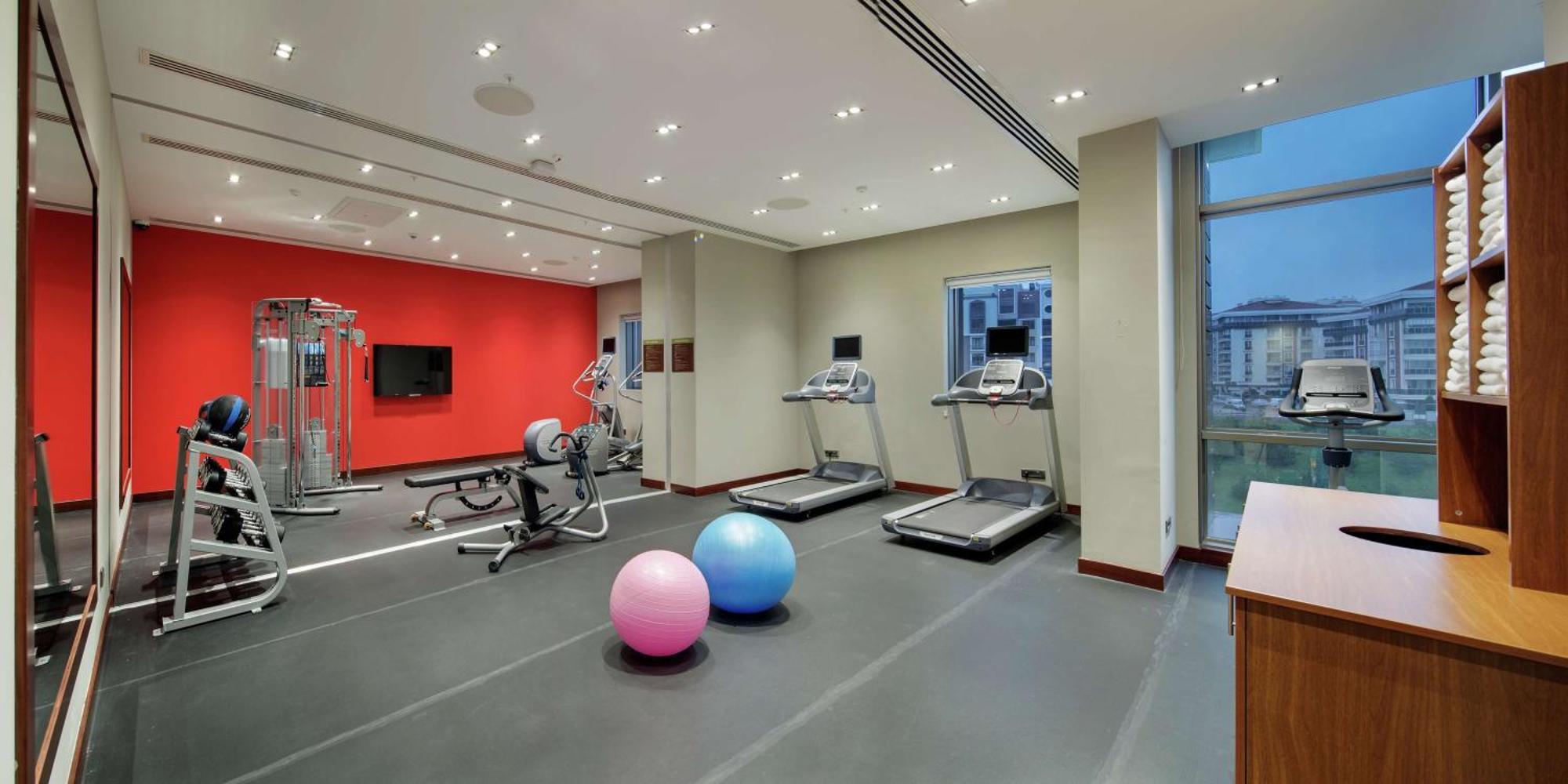 Hilton Garden Hotel 4*