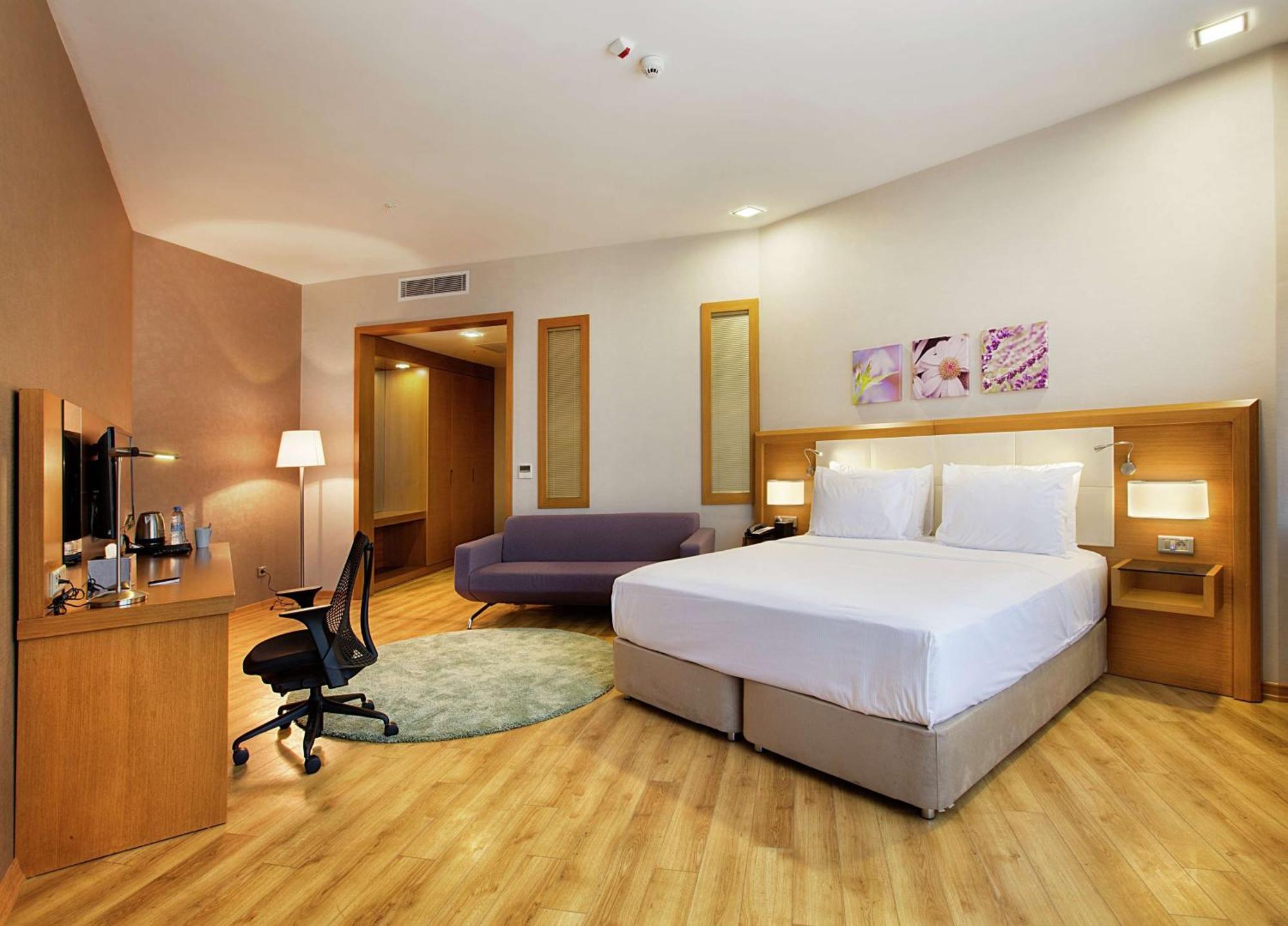 Hilton Garden Kocaeli Sekerpinar Hotel
