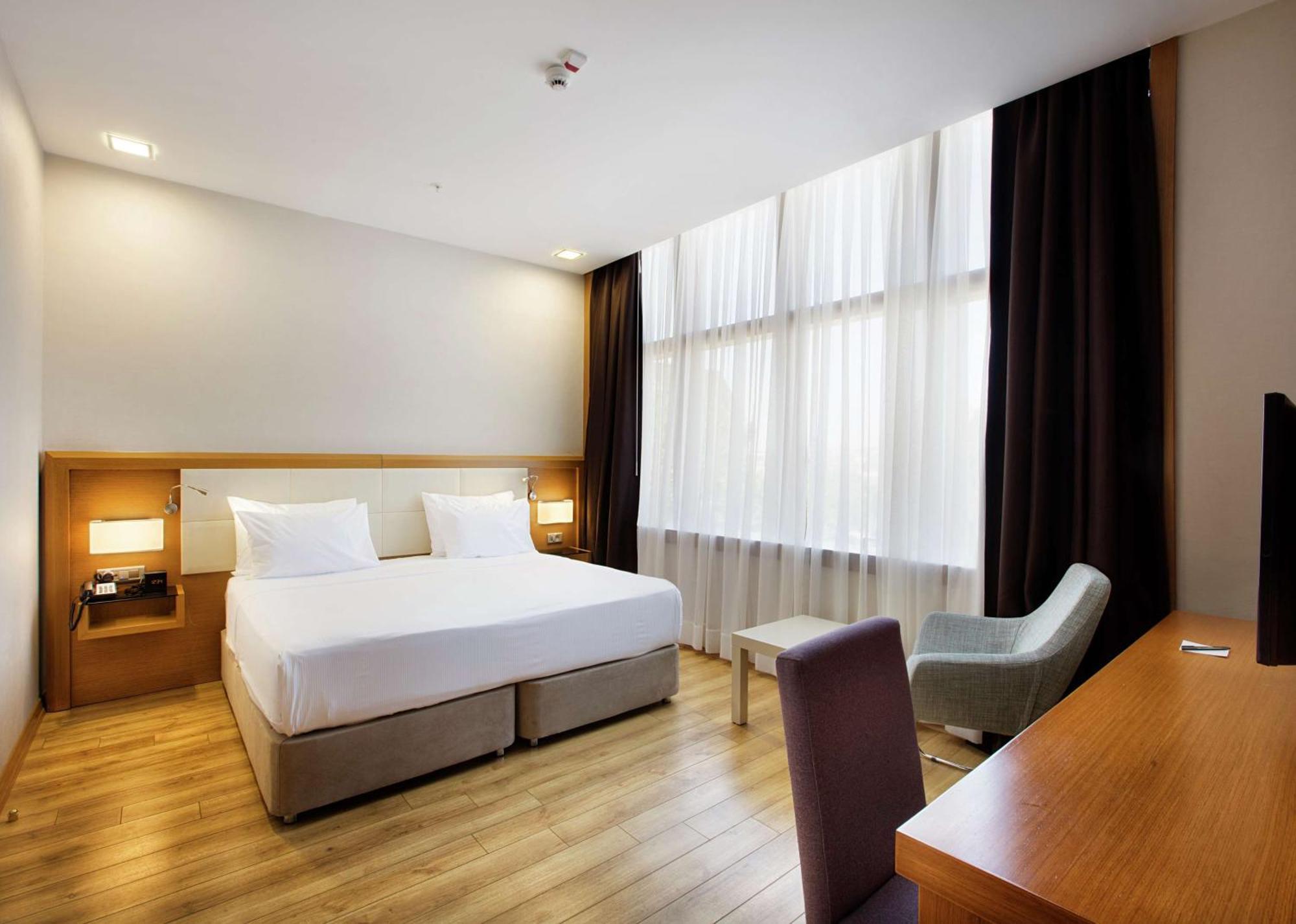Hotel Hilton Garden Kocaeli Sekerpinar 4*