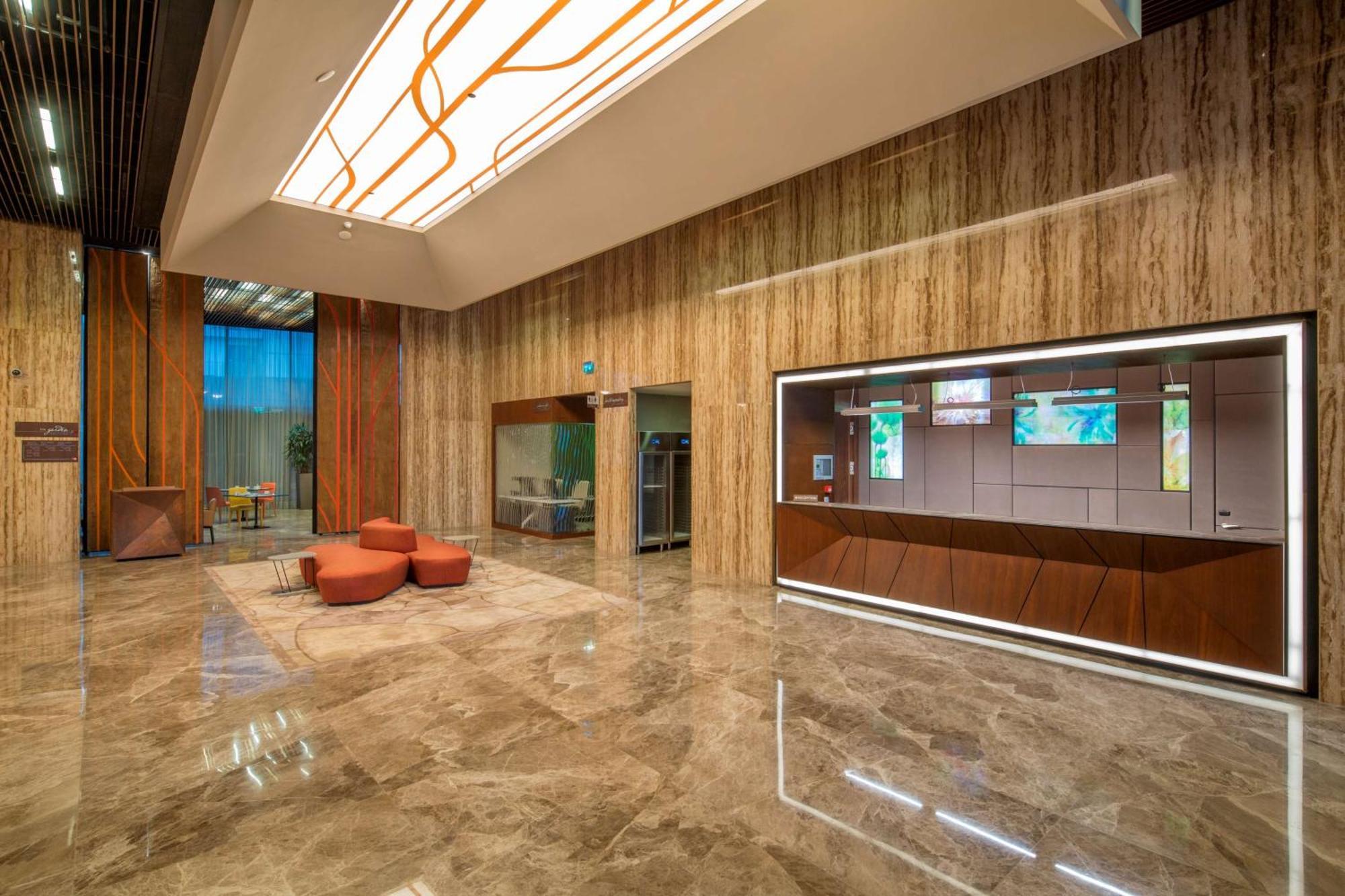 Hilton Garden Atatuerk Airport Hotel 4*