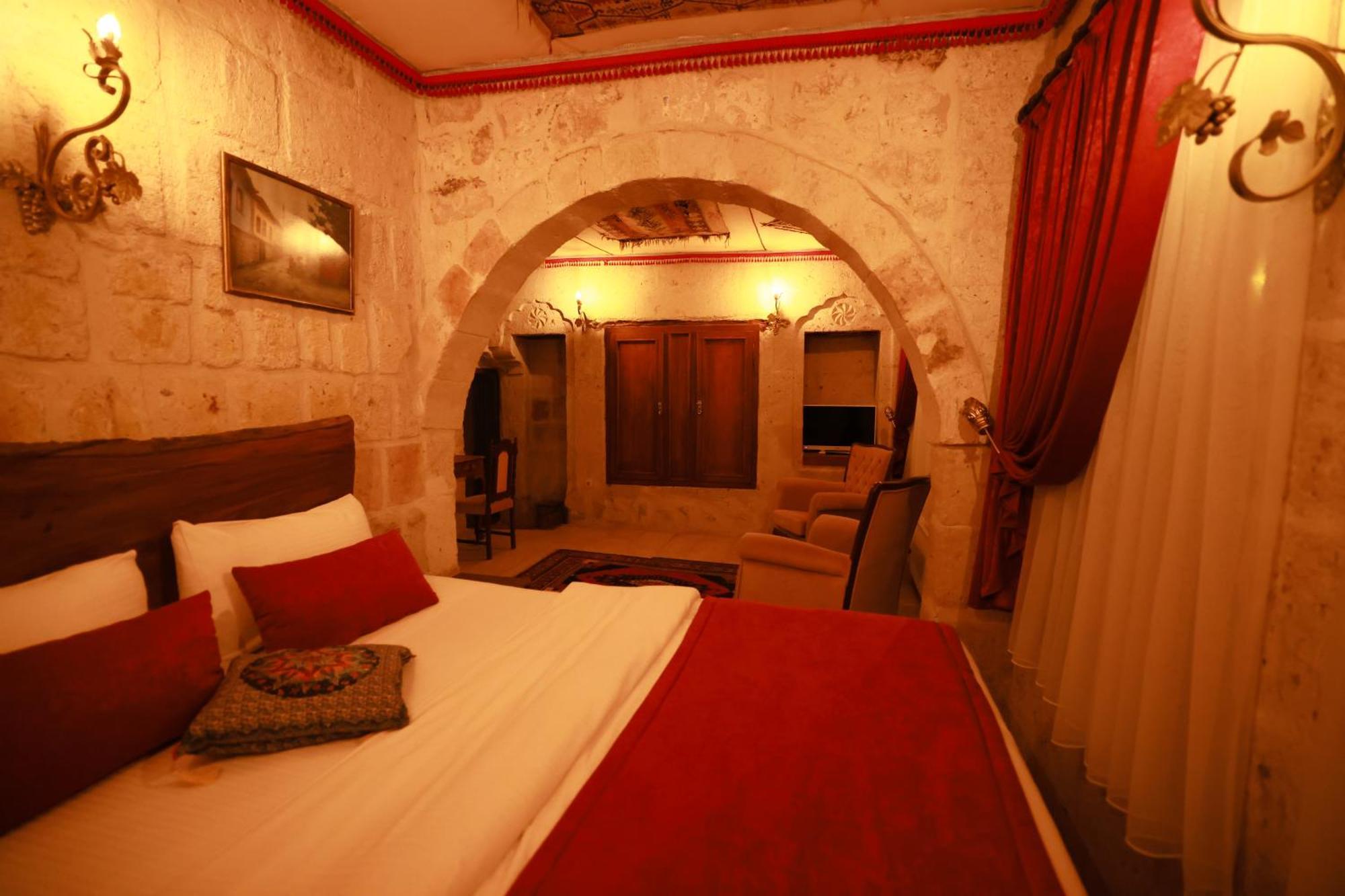 Cappadocia Nar Cave House & Swimming Pool 3*