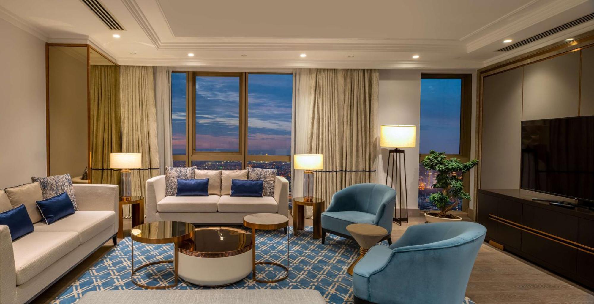 Hilton Mall Of Hotel 5*