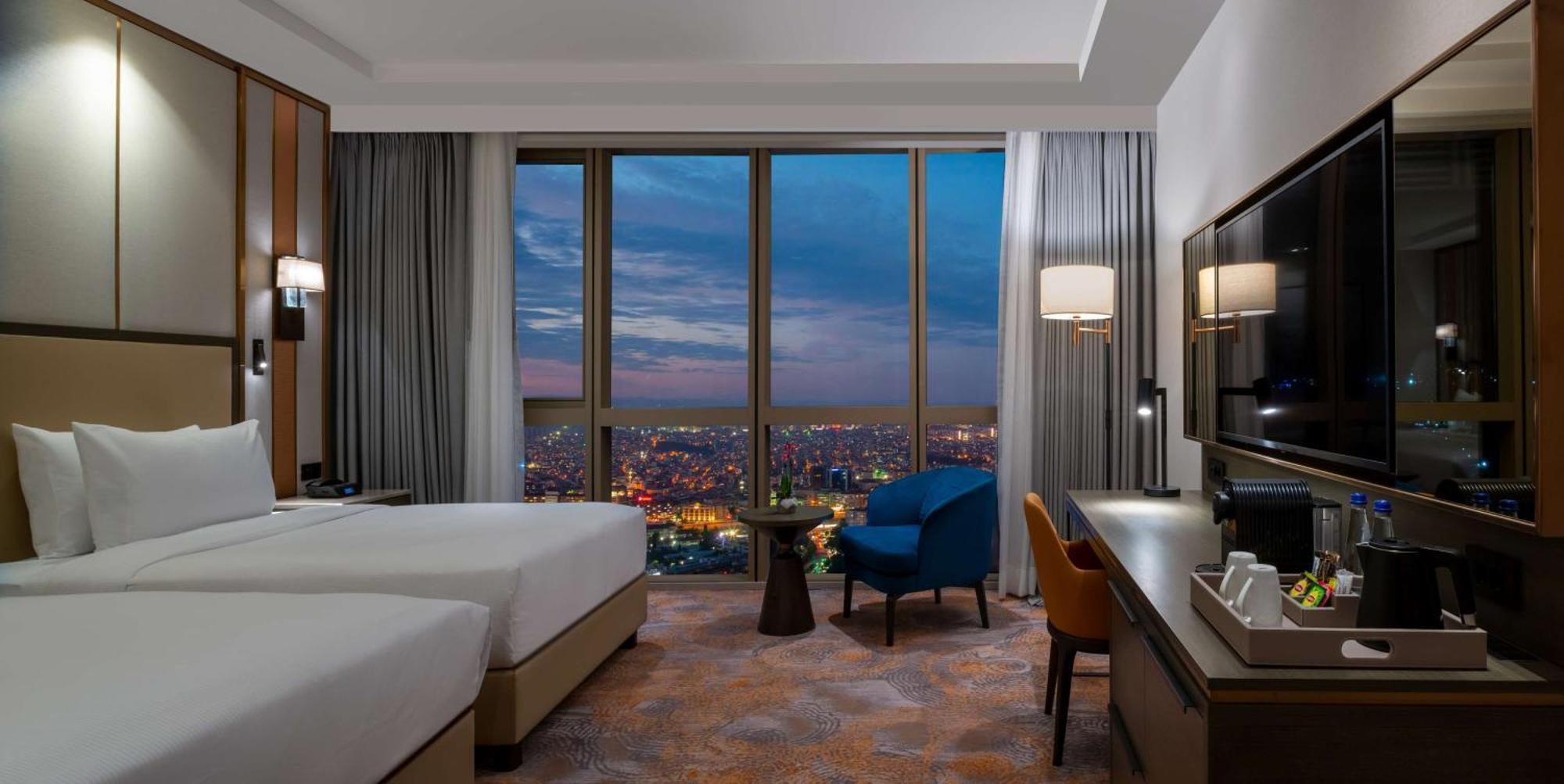 Hotel Hilton Mall Of 5*