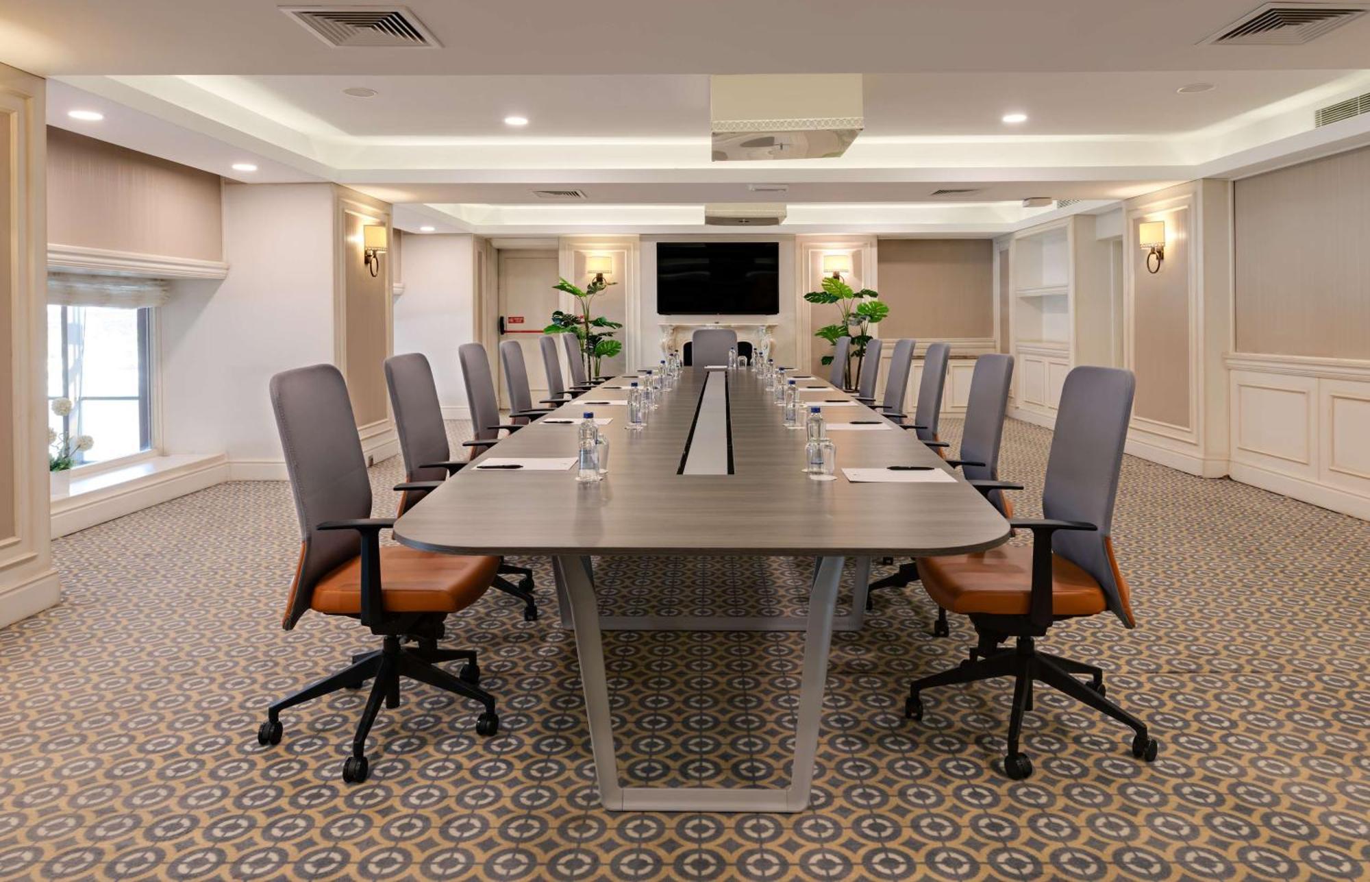 Hotel Doubletree By Hilton Van