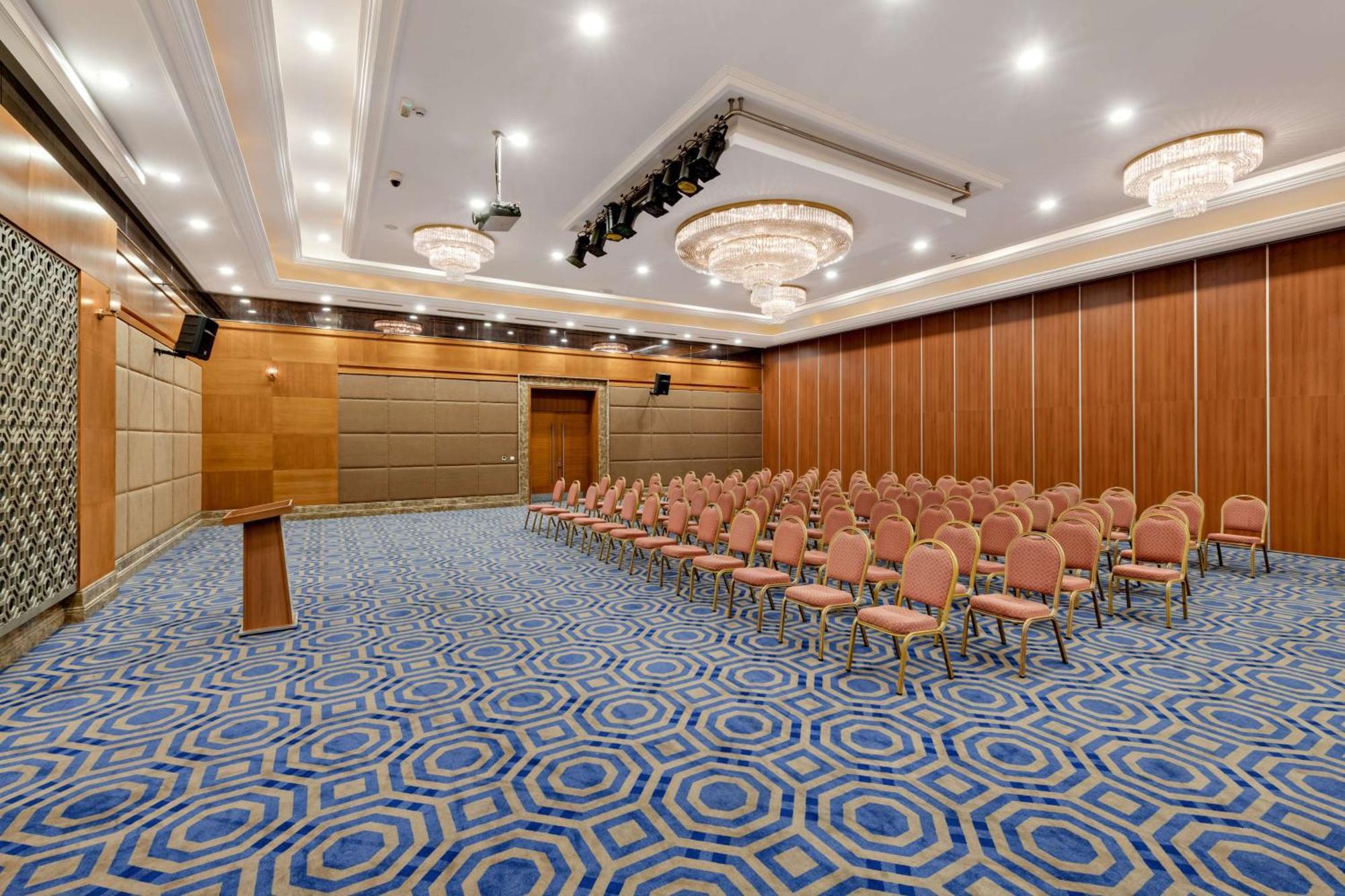 Doubletree By Hilton
