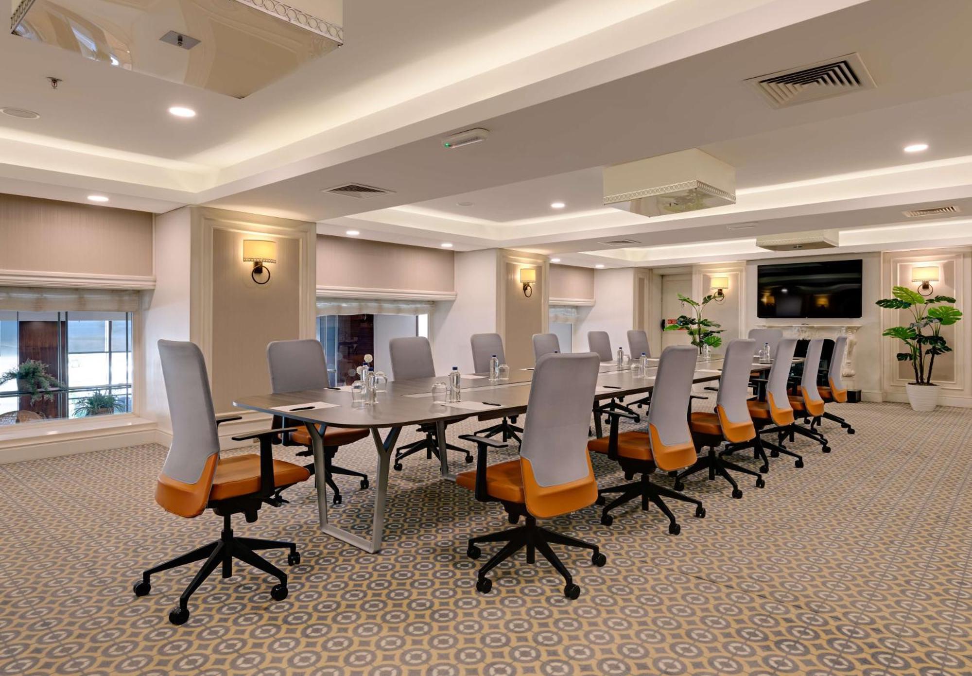 Doubletree By Hilton 5*