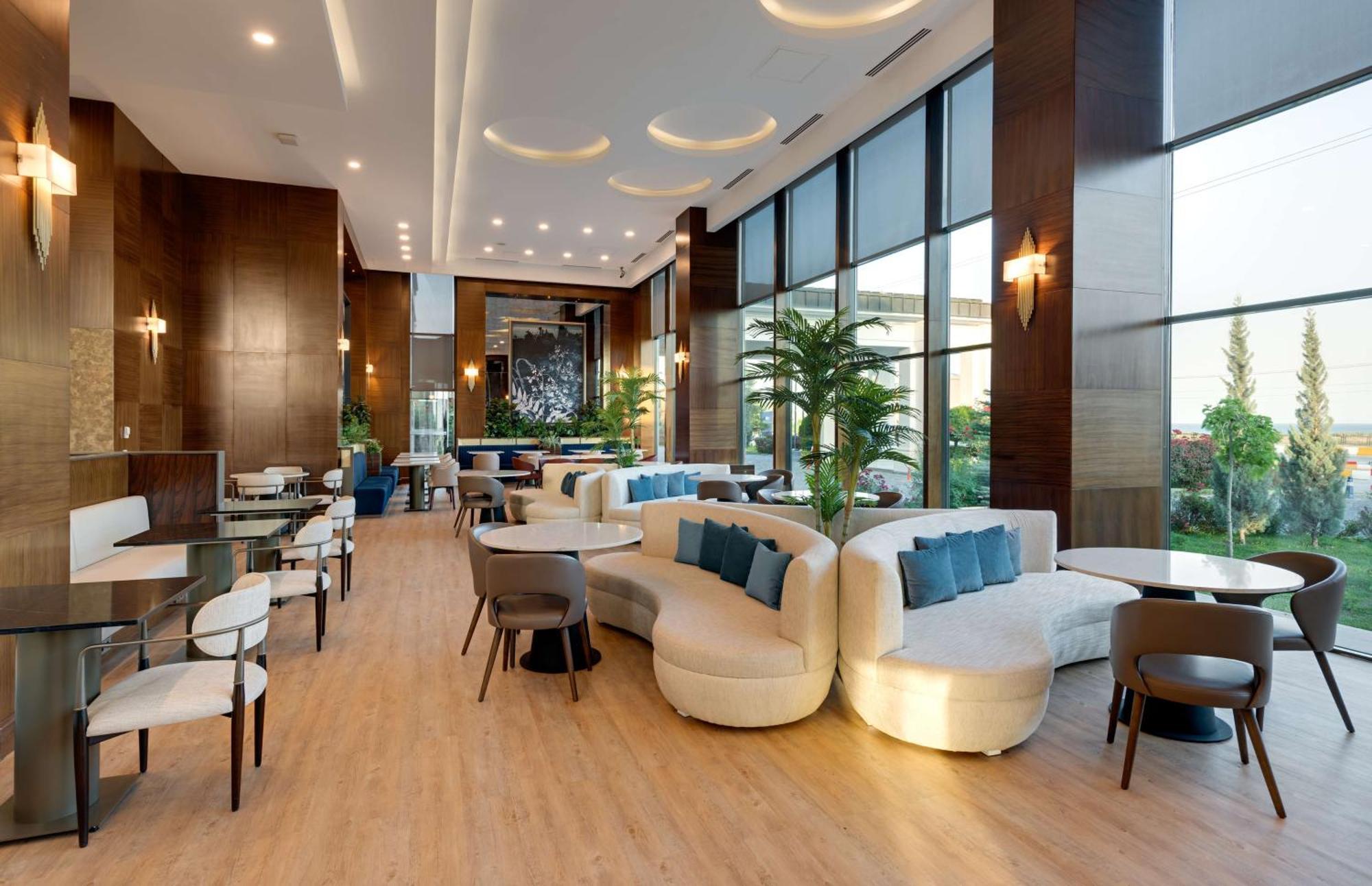 Hotel Doubletree By Hilton Van
