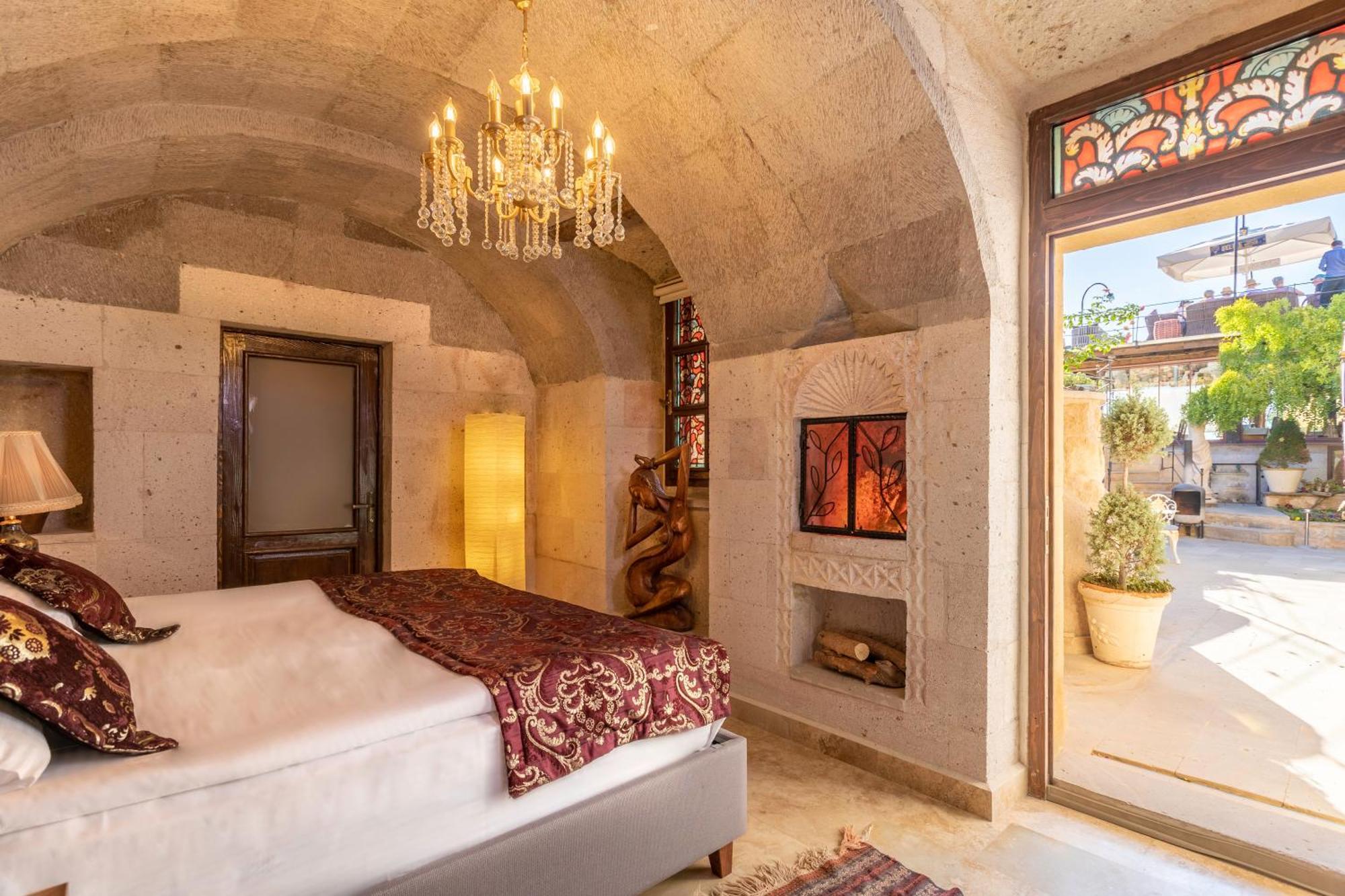 Cappadocia Fairy Chimneys Selfie Cave - Special Class Uchisar